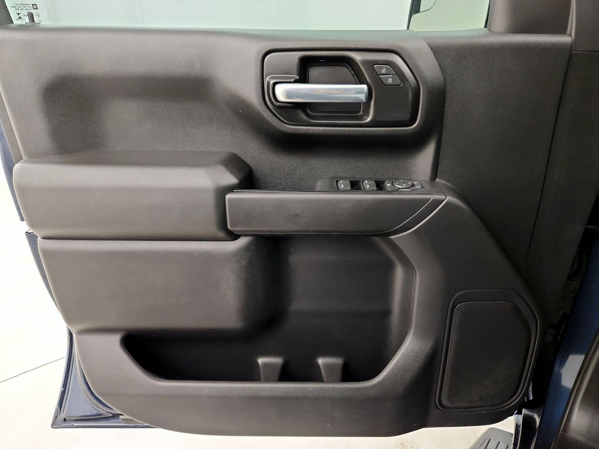 Thumbnail: 2021 Chevrolet Silverado 1500 - 12