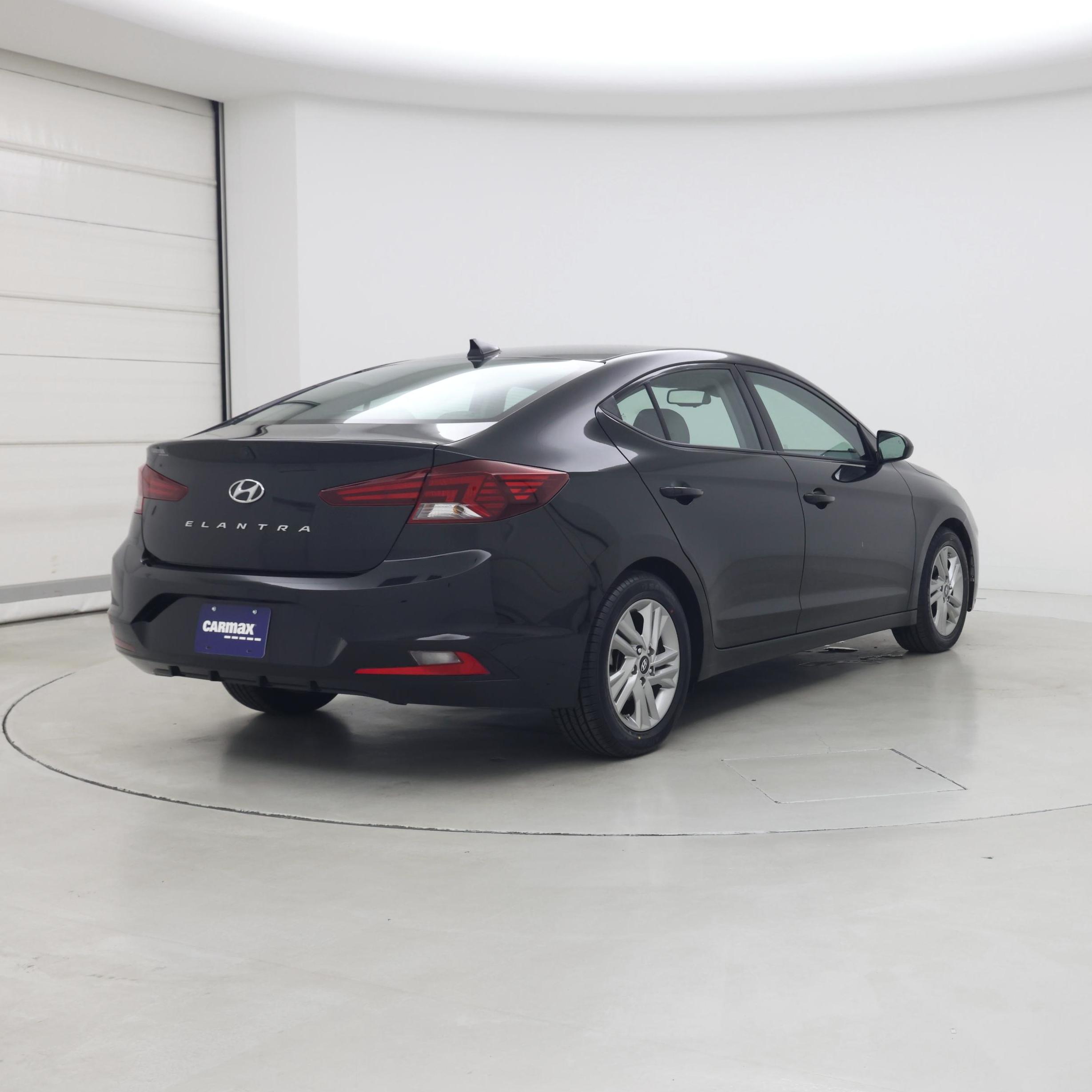Thumbnail: 2020 Hyundai Elantra - 8