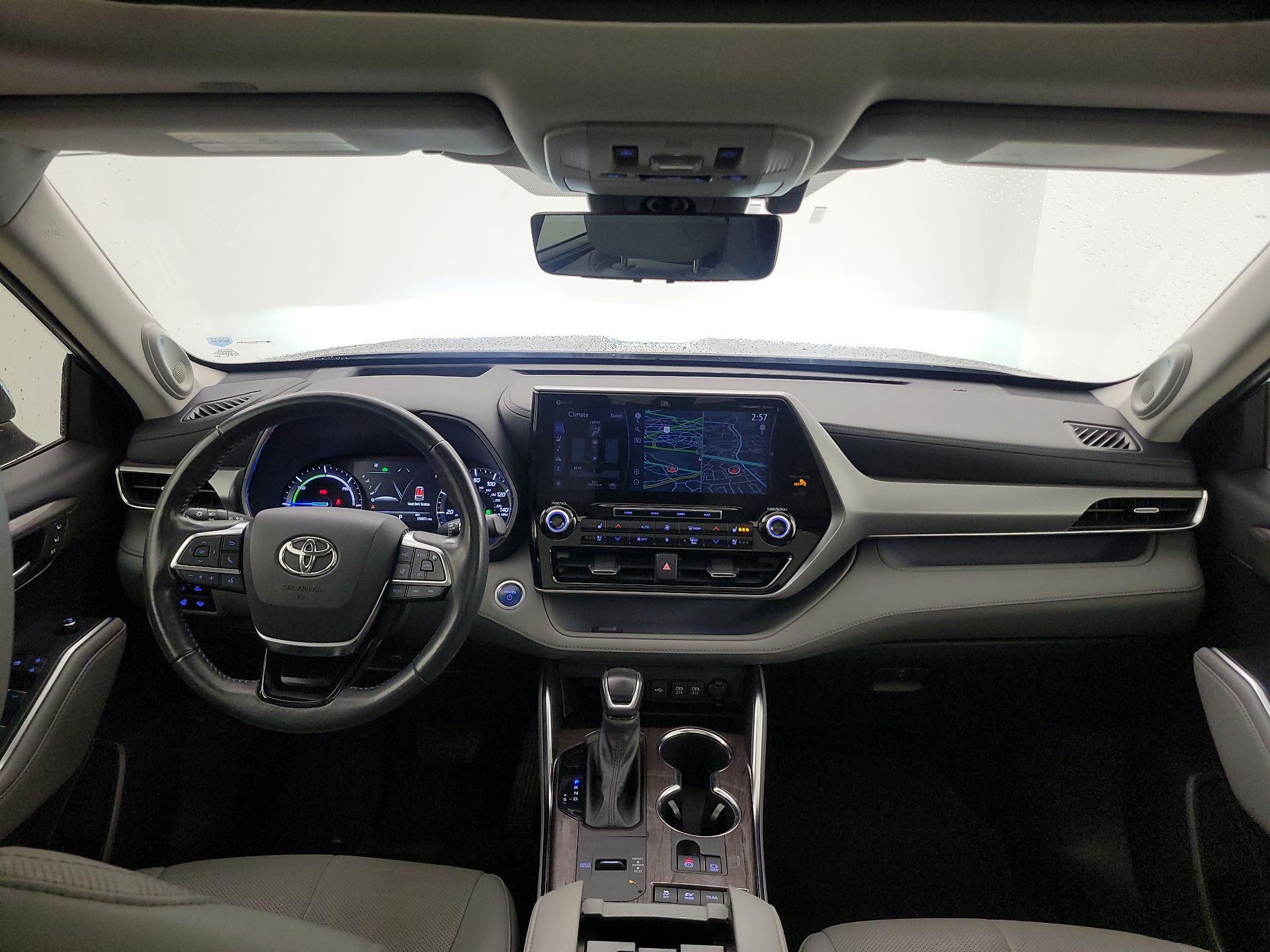 Thumbnail: 2021 Toyota Highlander - 9