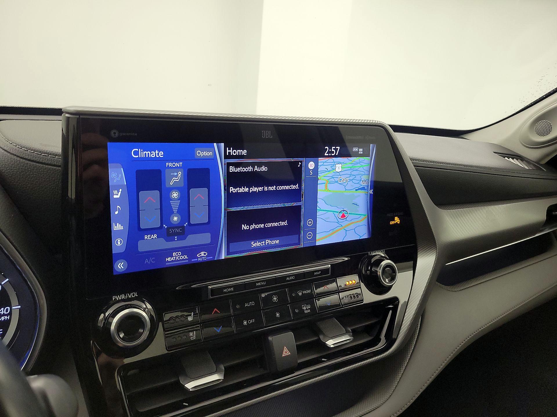 Thumbnail: 2021 Toyota Highlander - 16