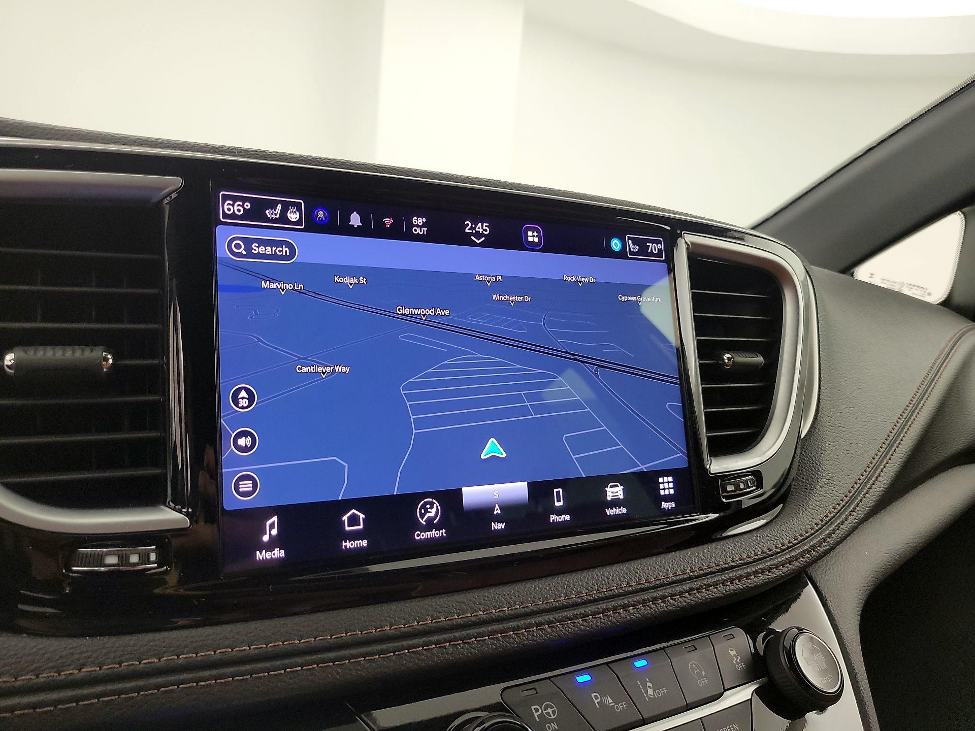 Thumbnail: 2024 Chrysler Pacifica - 14