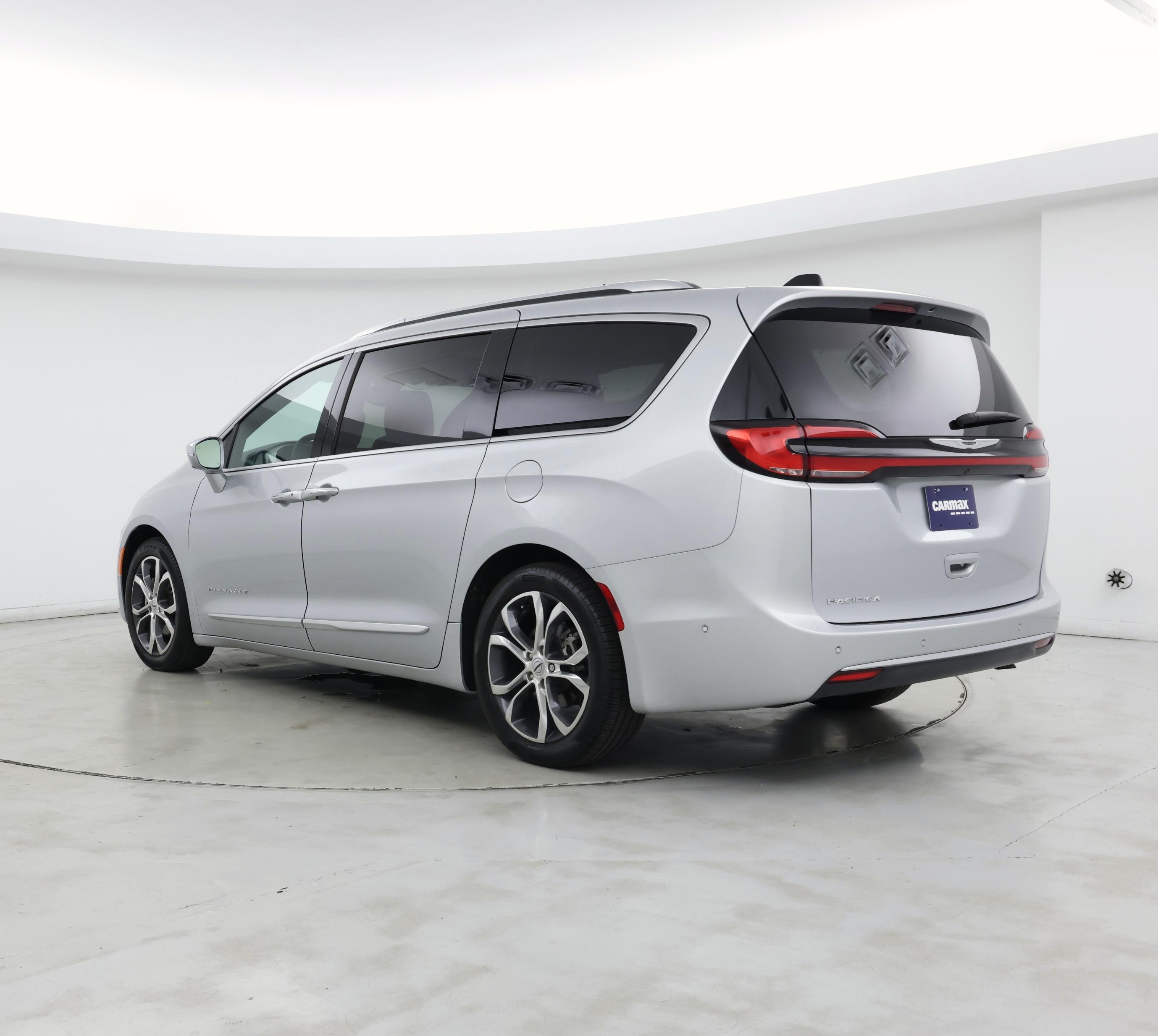 Thumbnail: 2024 Chrysler Pacifica - 2