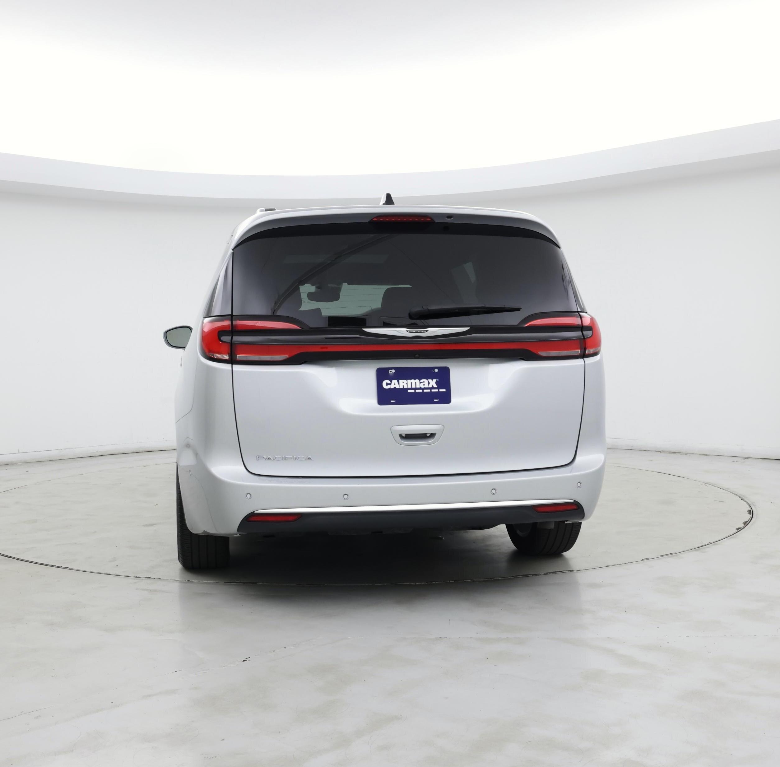 Thumbnail: 2024 Chrysler Pacifica - 6
