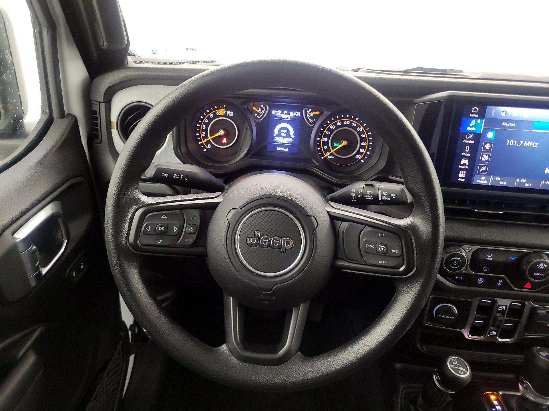 Thumbnail: 2025 Jeep Wrangler - 10