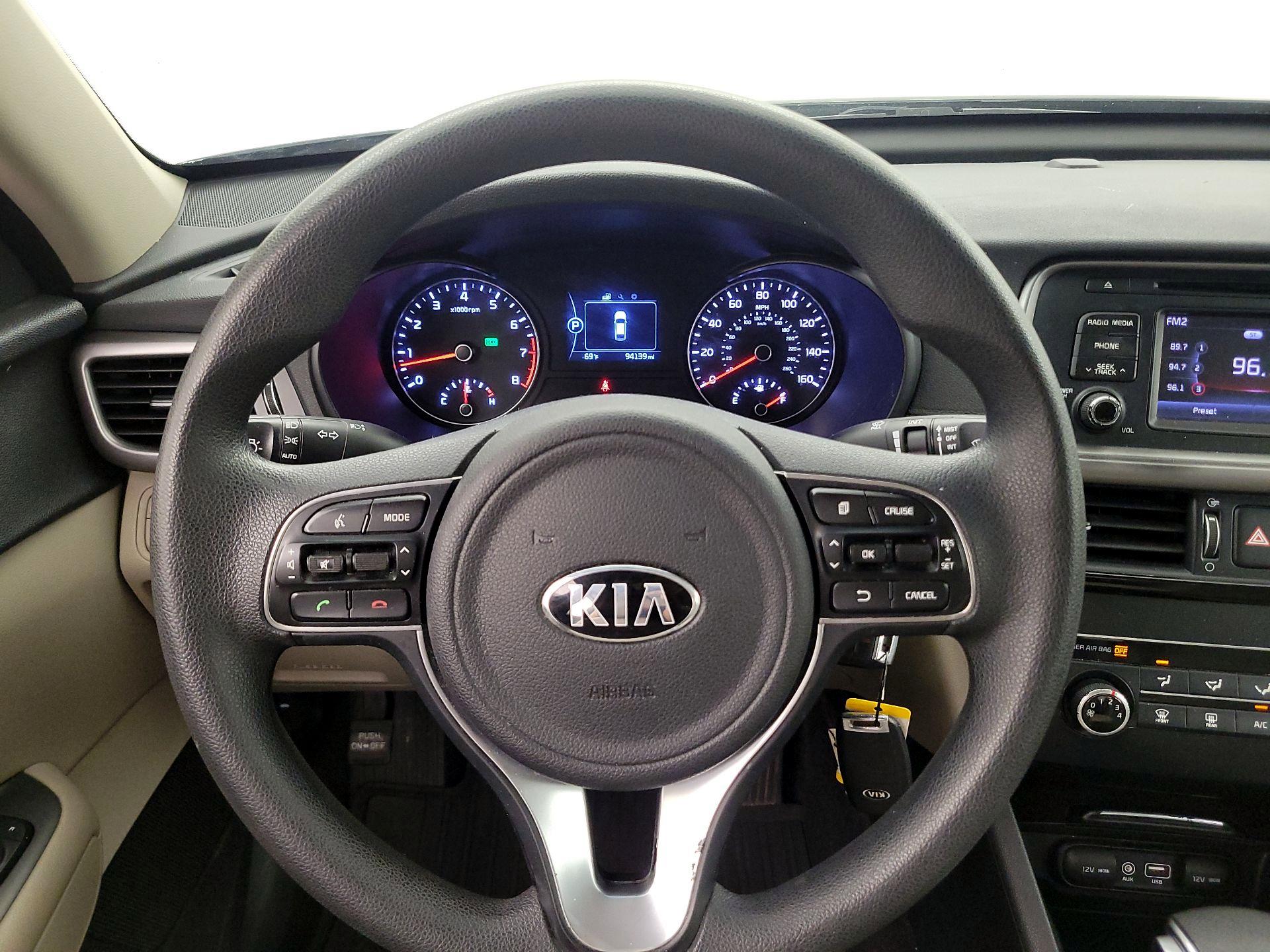 Thumbnail: 2016 Kia Optima - 10
