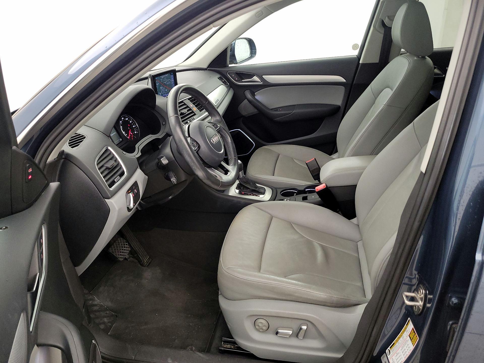 Thumbnail: 2016 Audi Q3 - 11