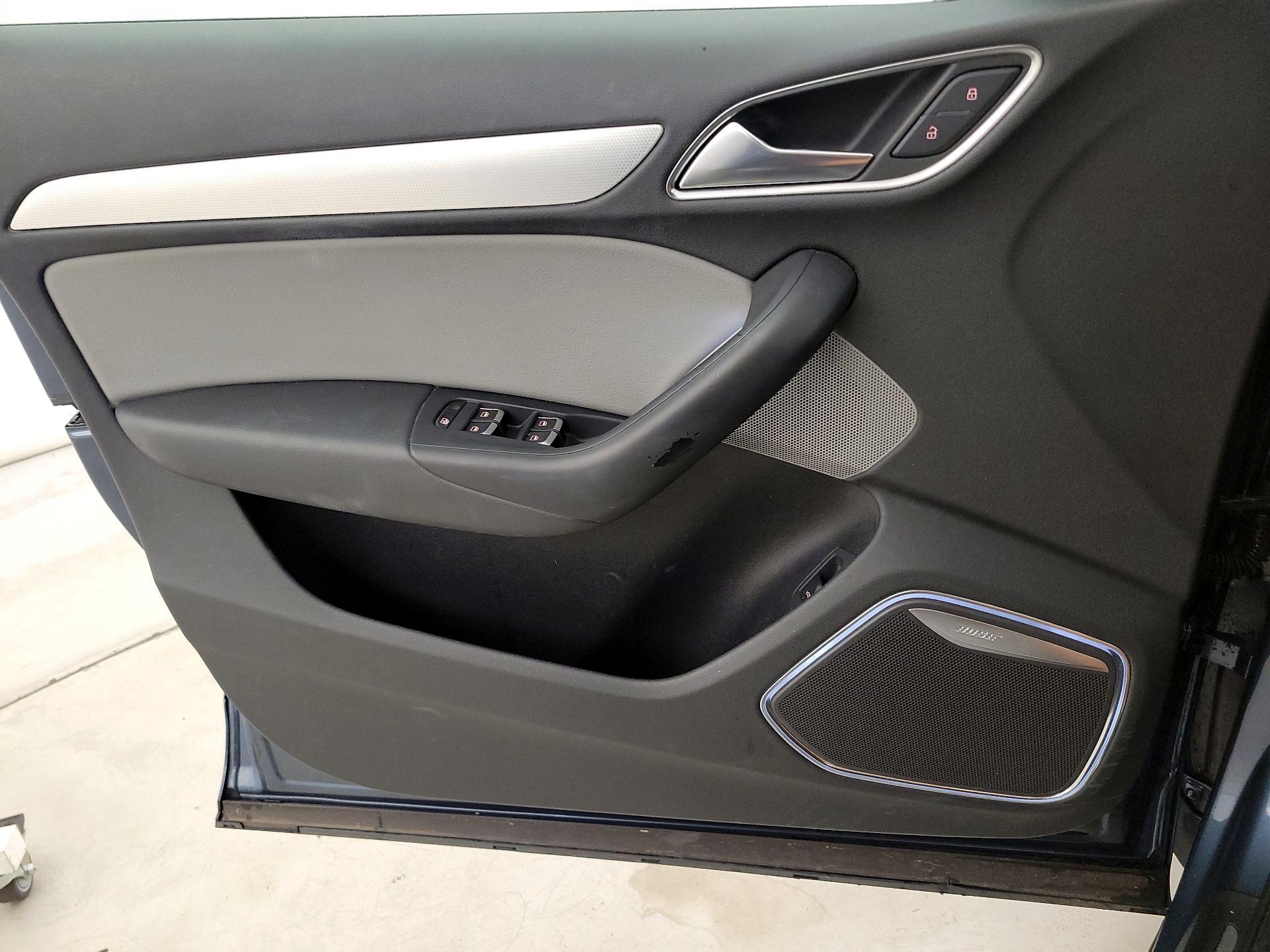 Thumbnail: 2016 Audi Q3 - 12