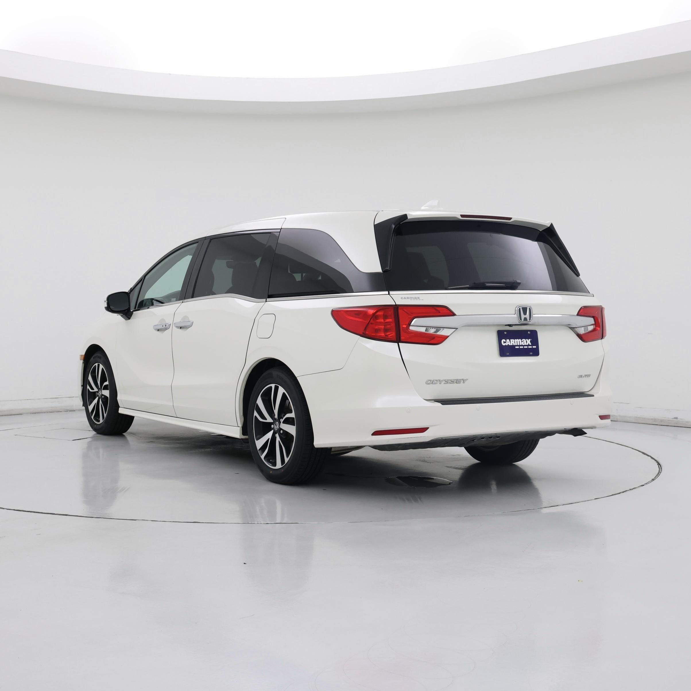 Thumbnail: 2019 Honda Odyssey - 2