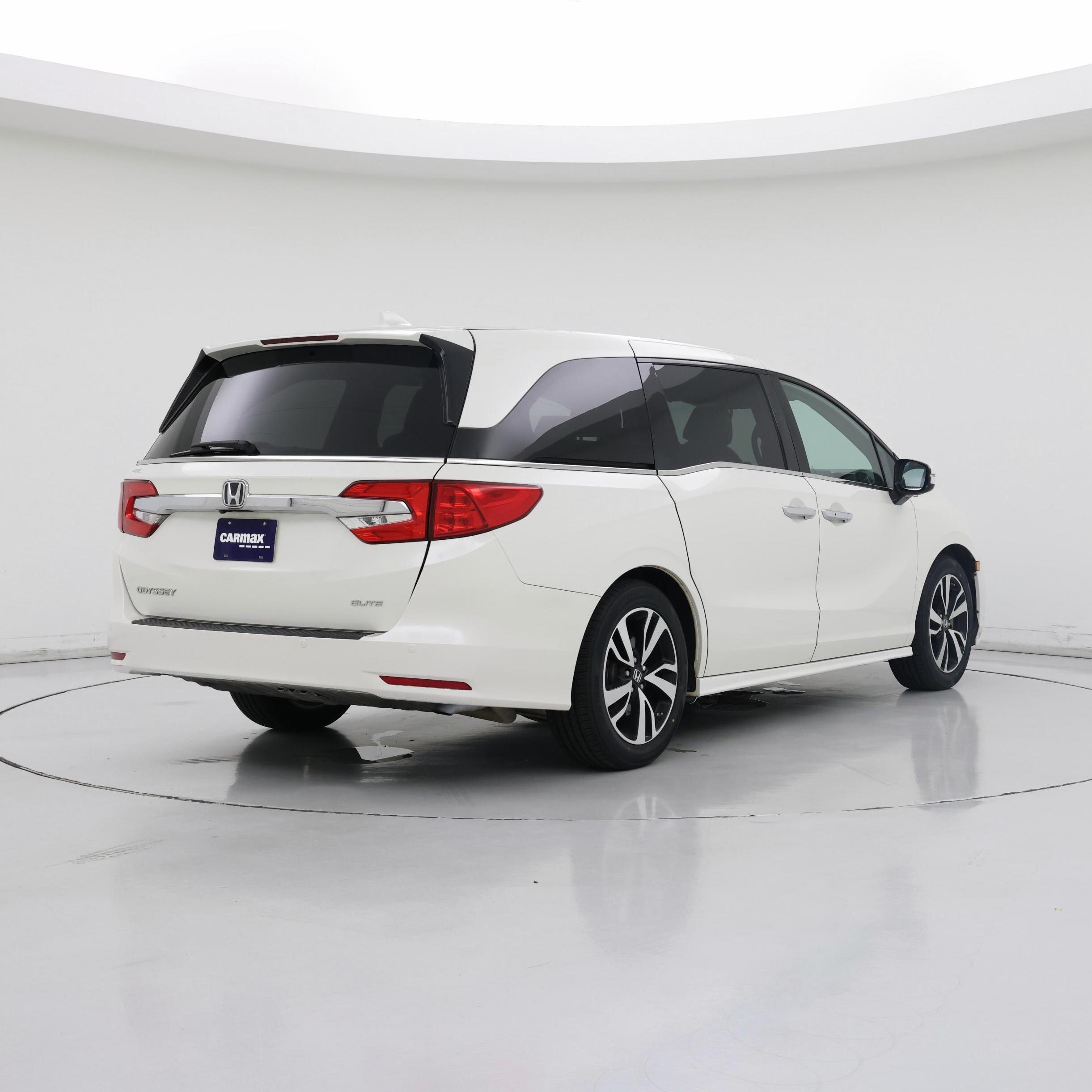 Thumbnail: 2019 Honda Odyssey - 8