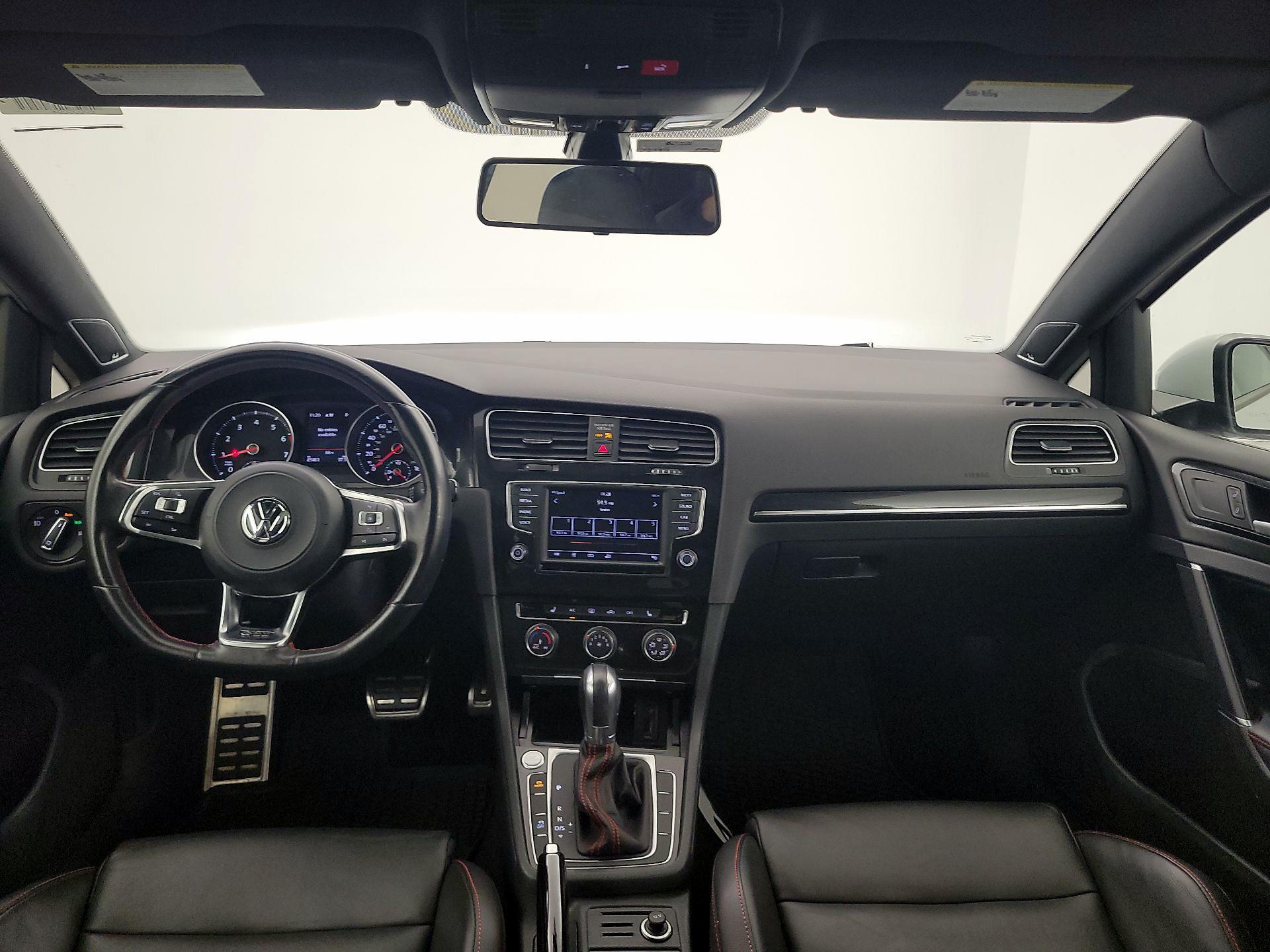 Thumbnail: 2017 Volkswagen Golf - 9