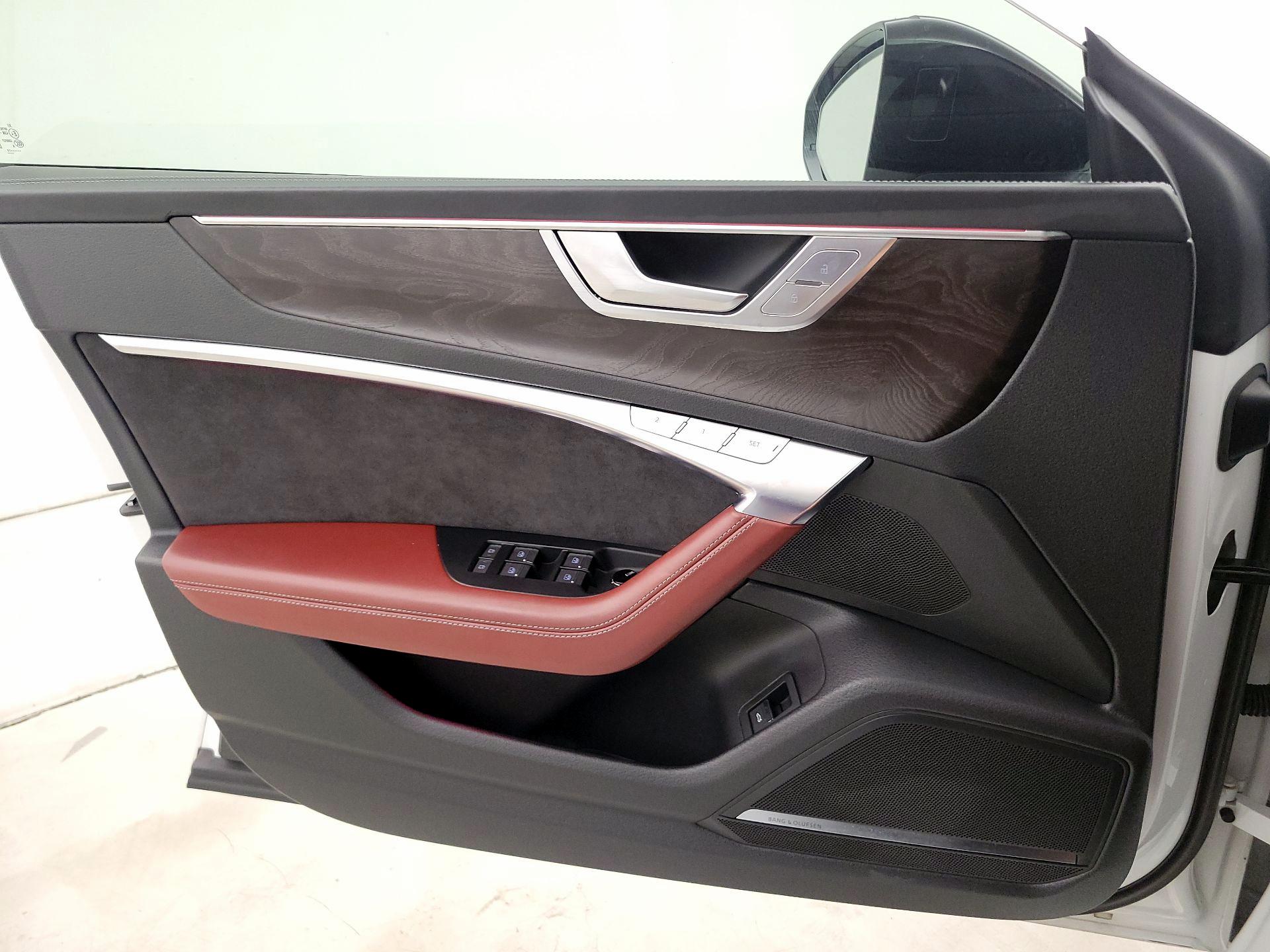 Thumbnail: 2020 Audi S7 - 12