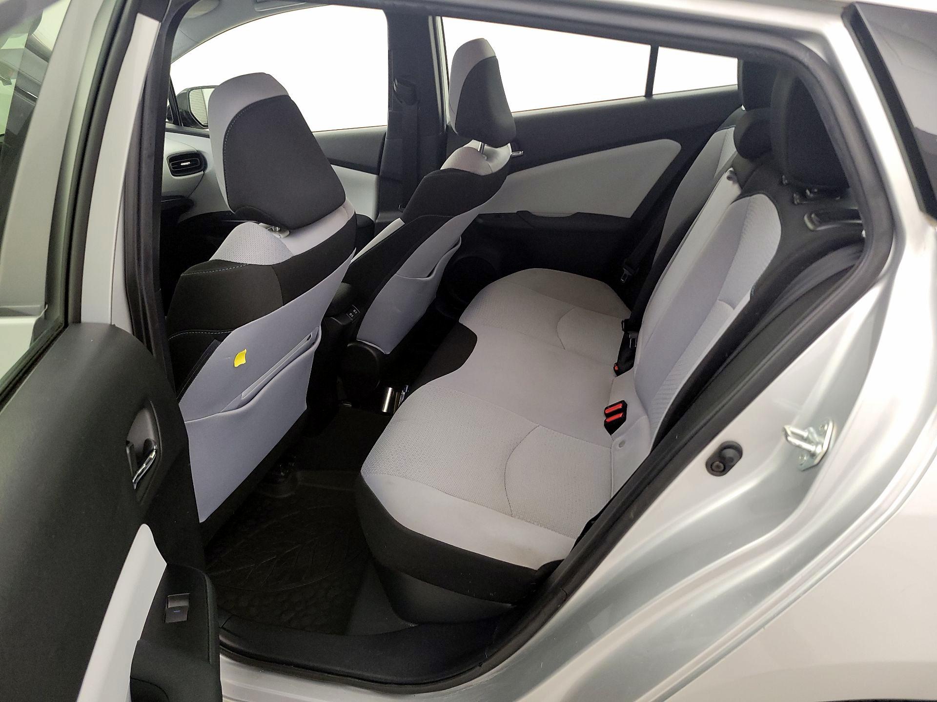 Thumbnail: 2019 Toyota Prius - 19