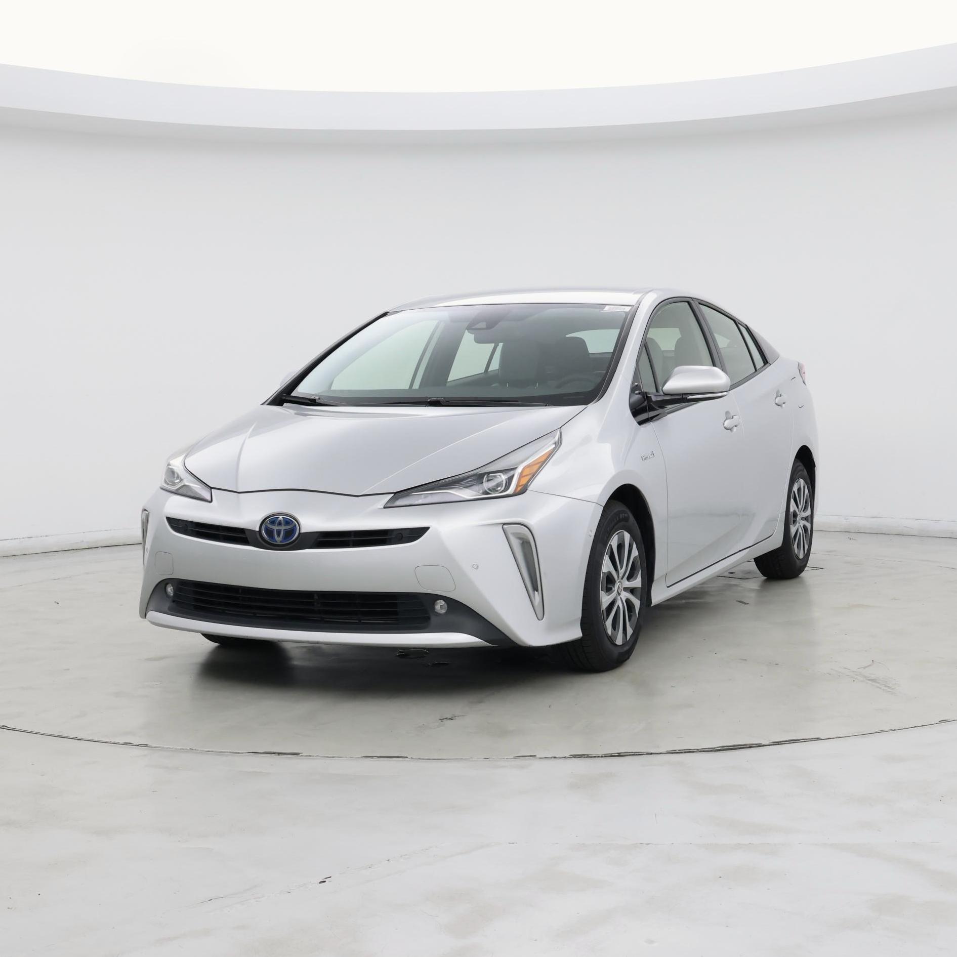 Thumbnail: 2019 Toyota Prius - 4