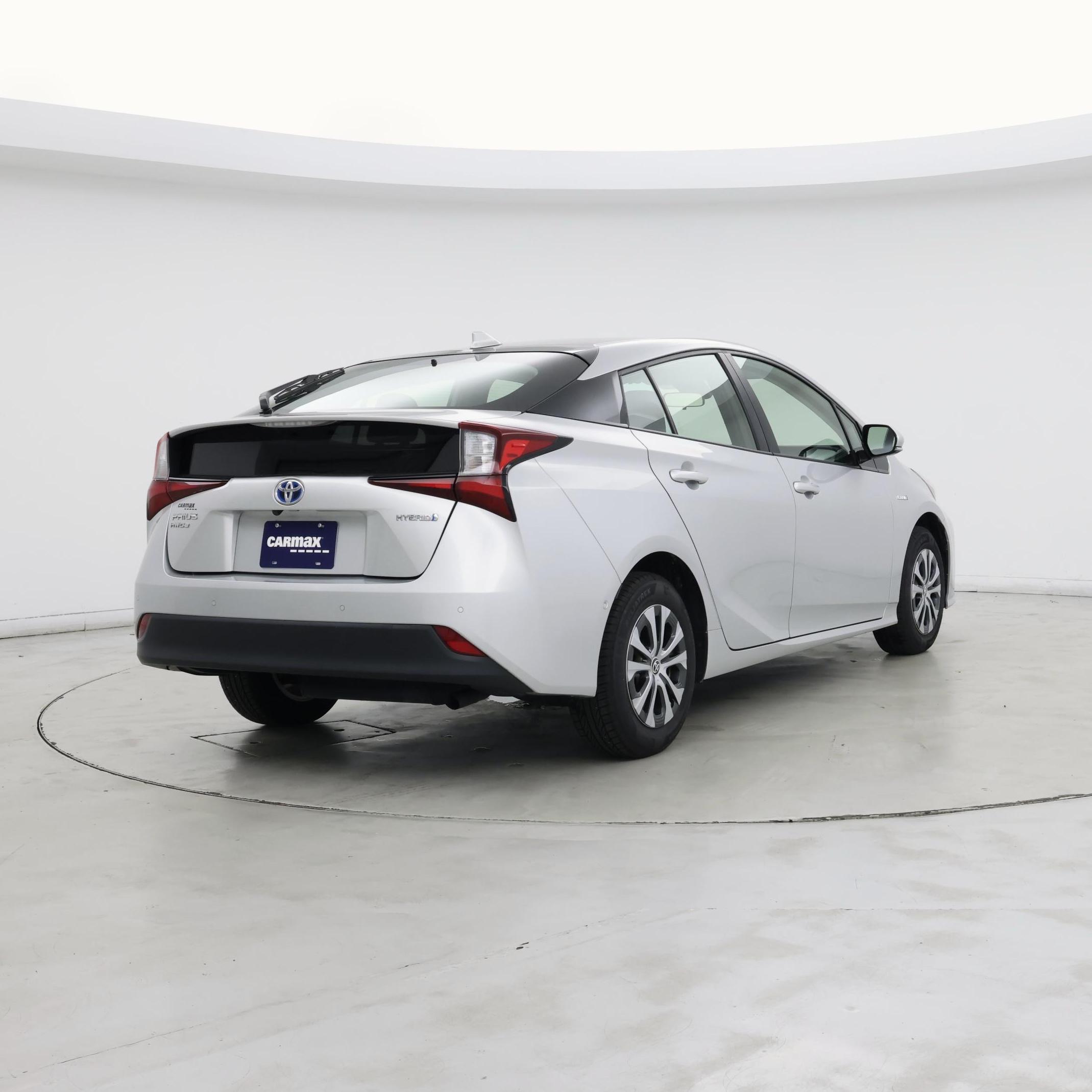 Thumbnail: 2019 Toyota Prius - 8