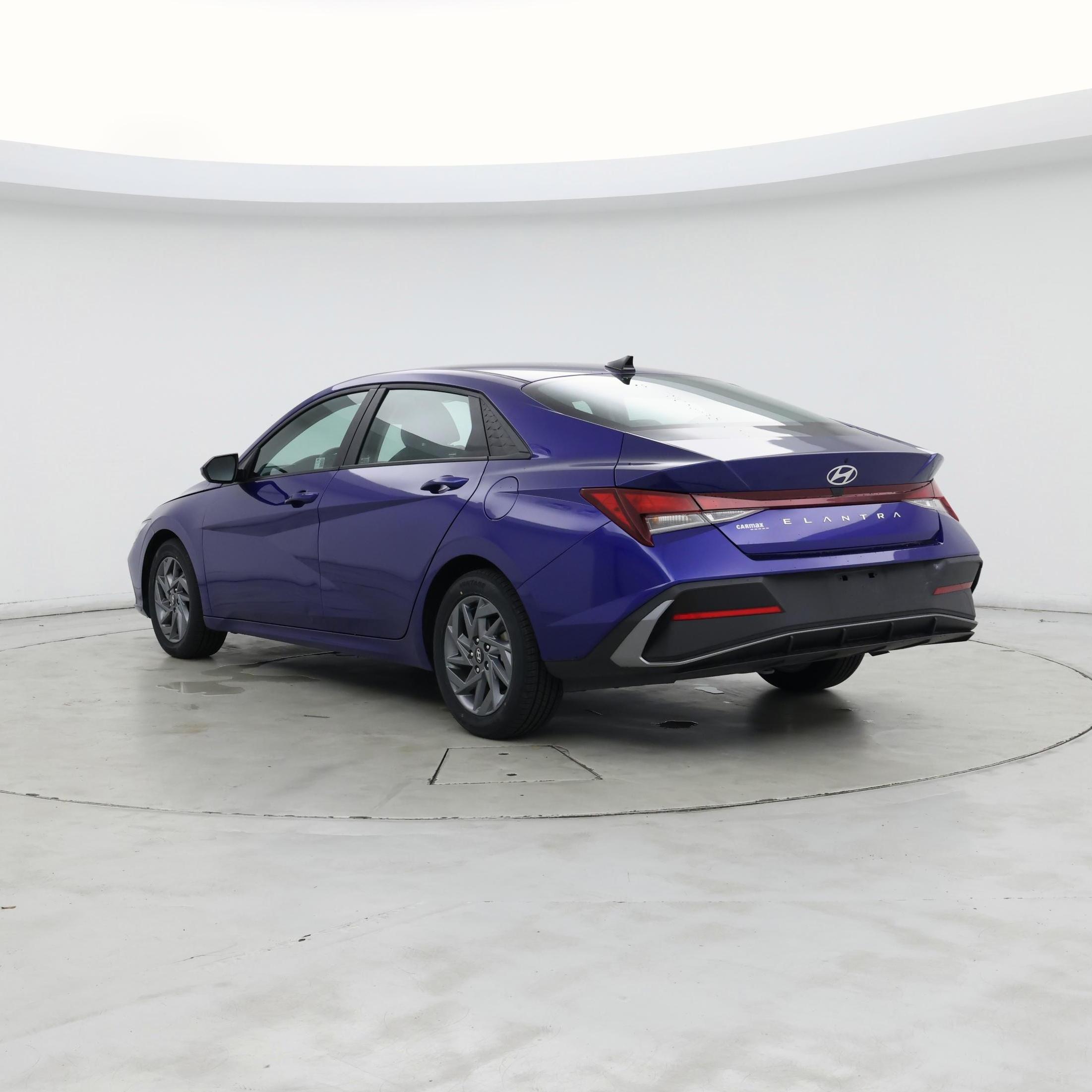 Thumbnail: 2024 Hyundai Elantra - 2
