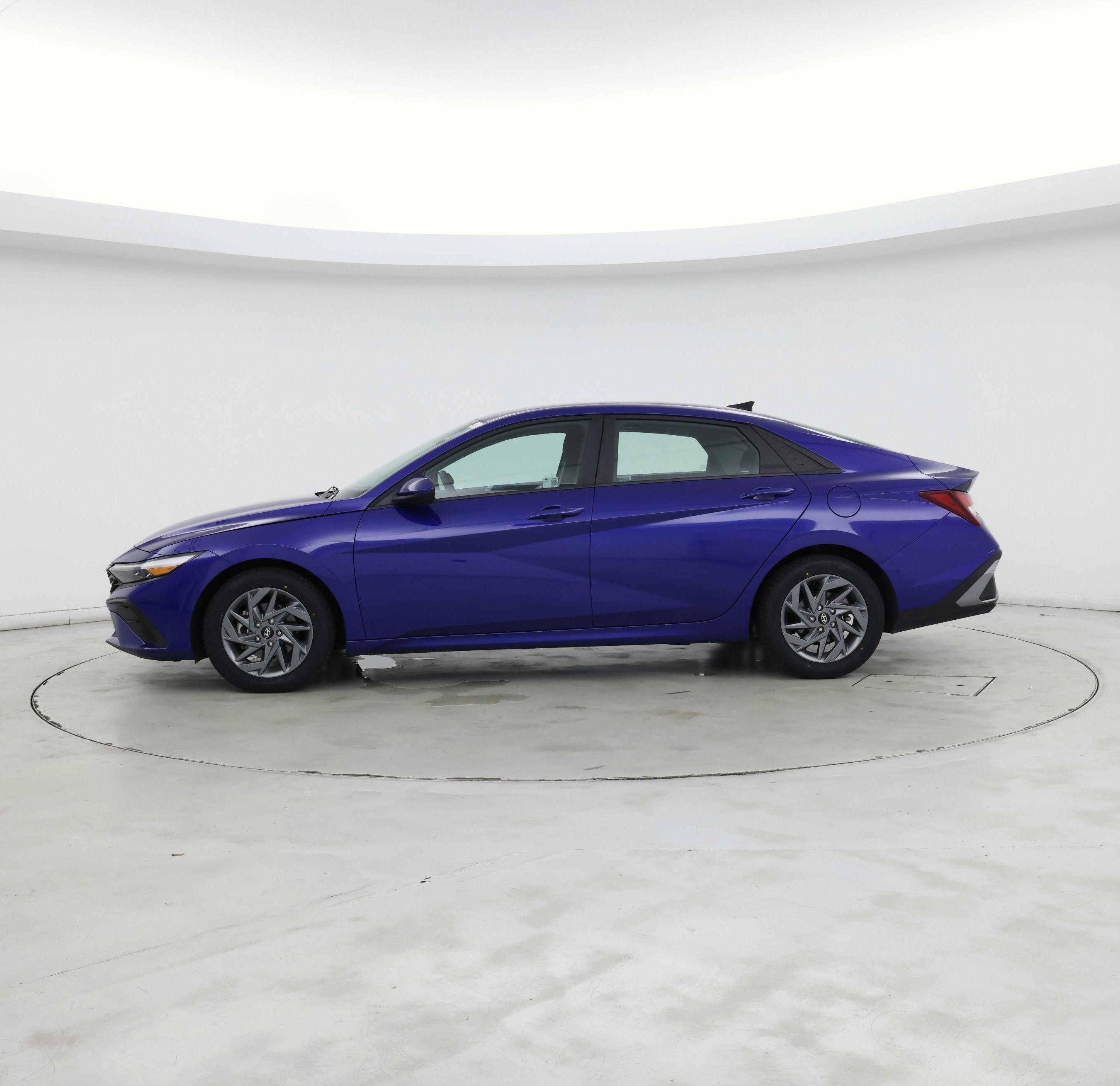 Thumbnail: 2024 Hyundai Elantra - 3