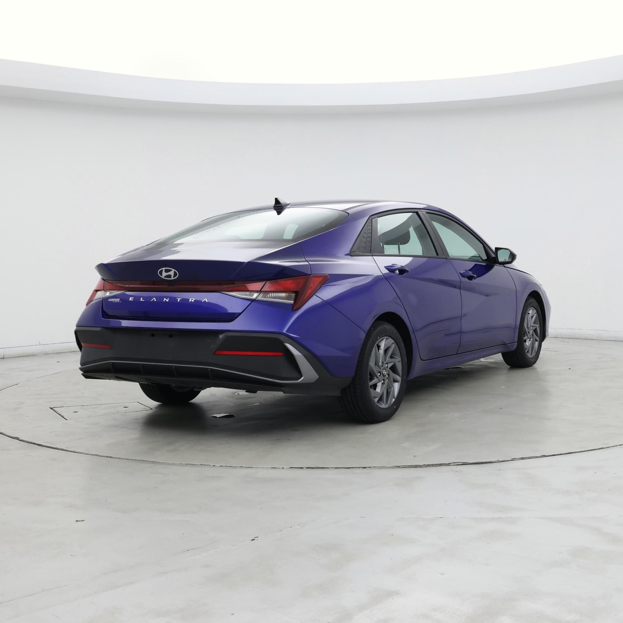 Thumbnail: 2024 Hyundai Elantra - 8