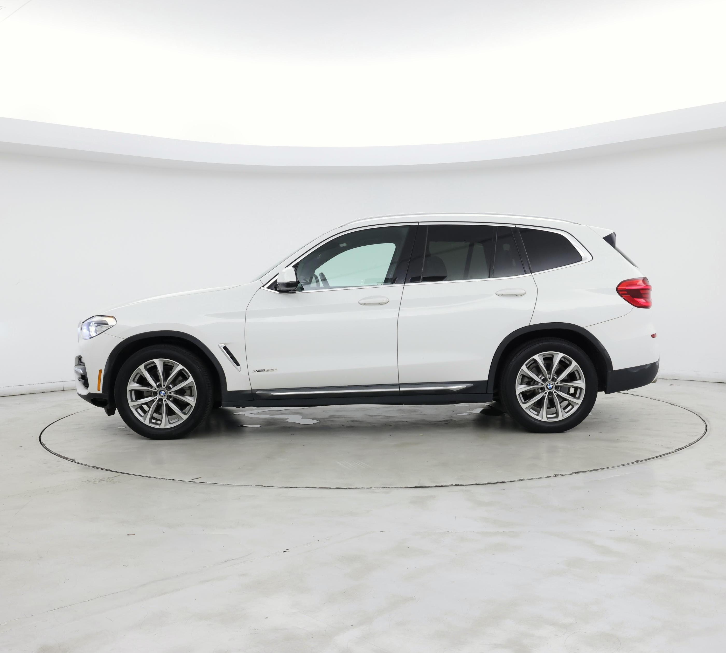 Thumbnail: 2018 BMW X3 - 3