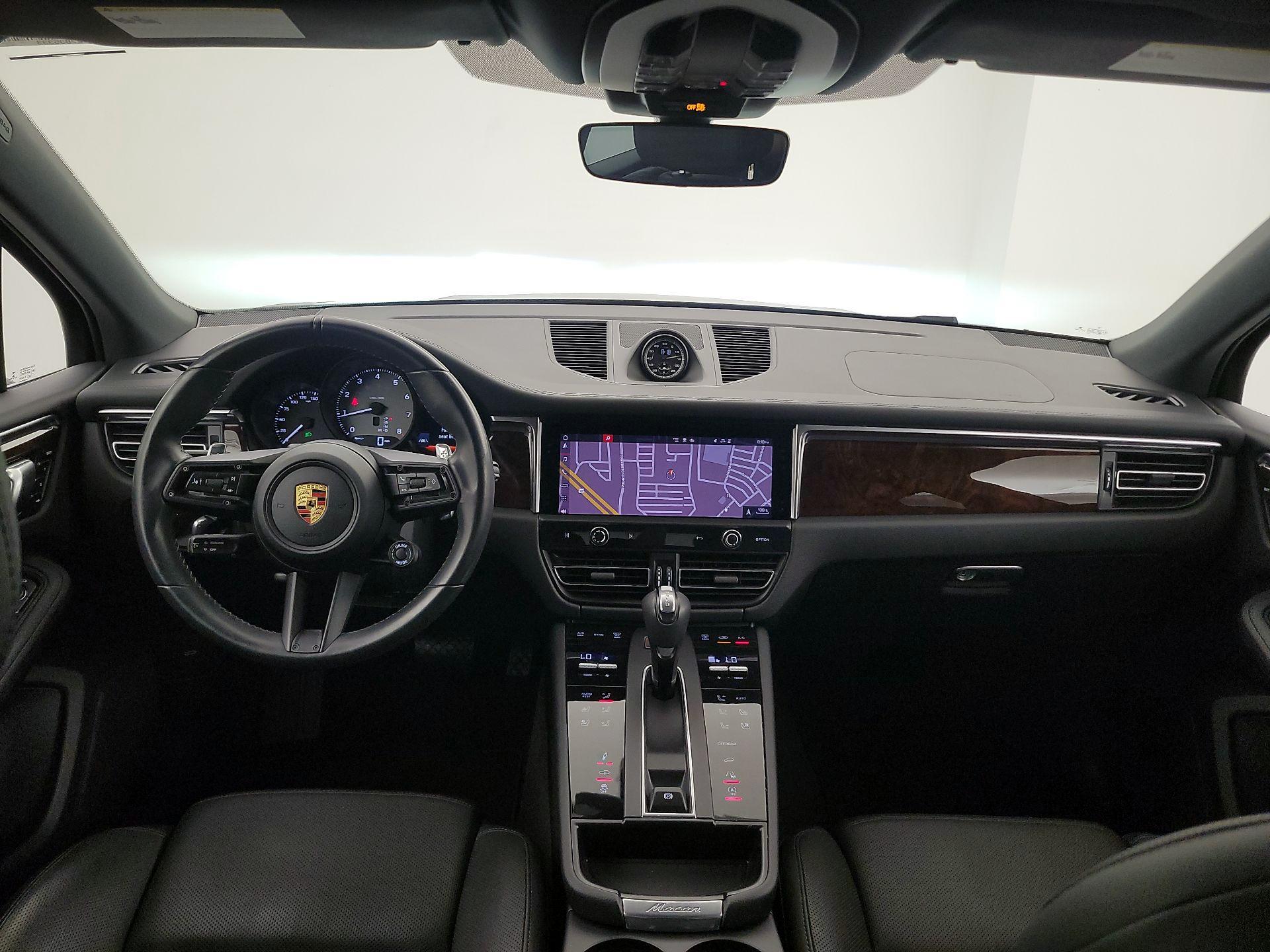 Thumbnail: 2022 Porsche Macan - 9