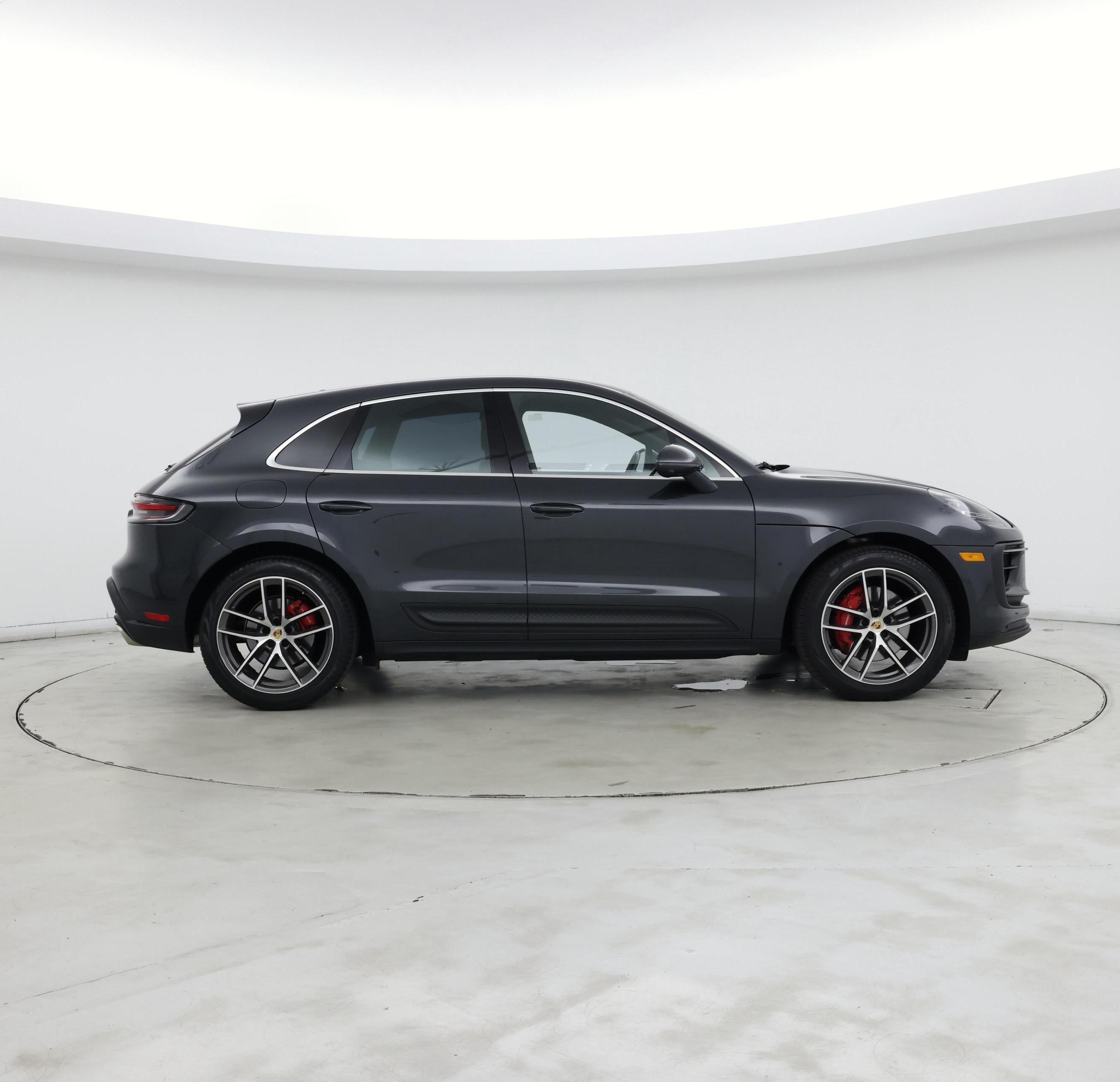 Thumbnail: 2022 Porsche Macan - 7