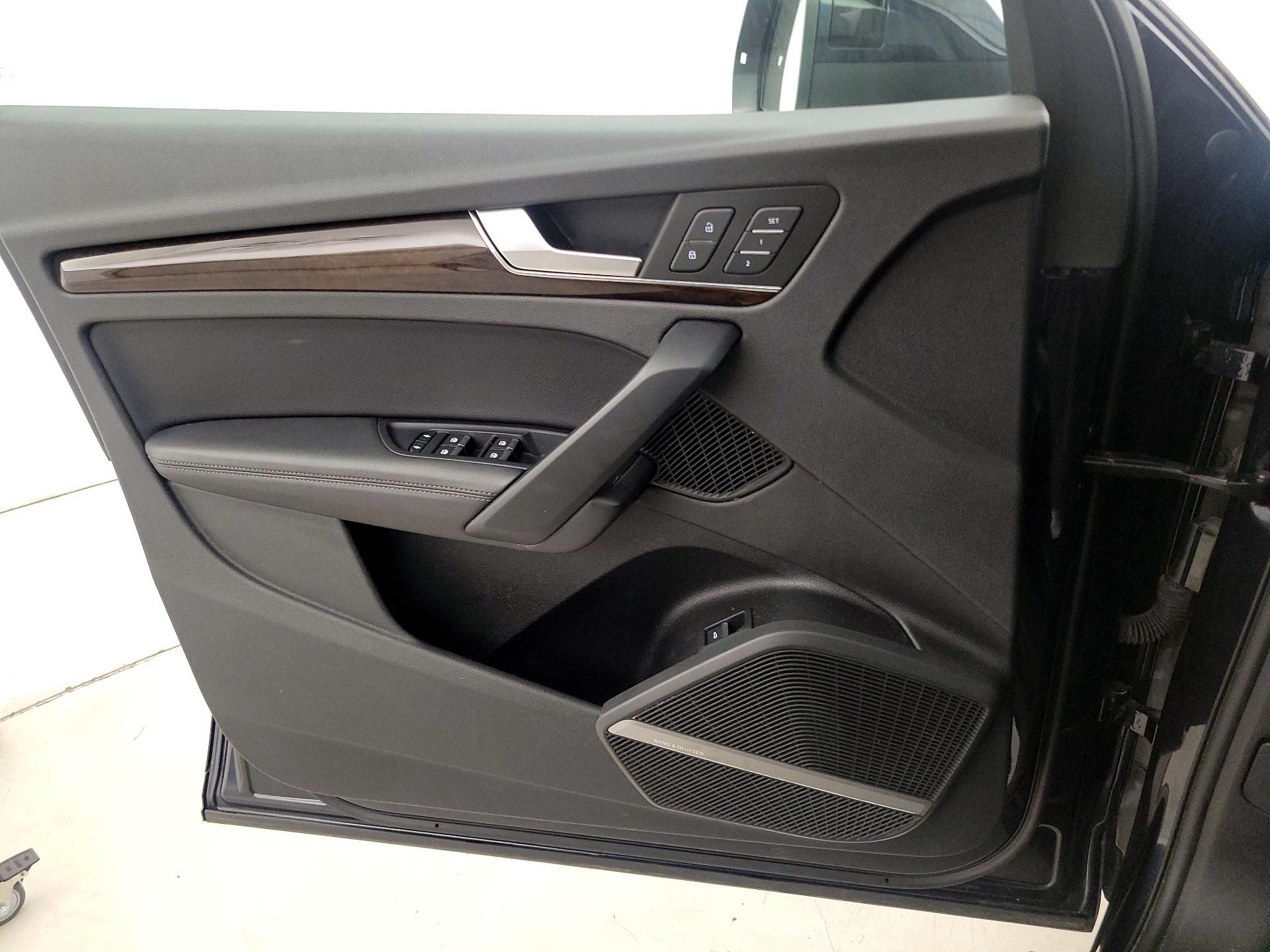 Thumbnail: 2019 Audi Q5 - 12