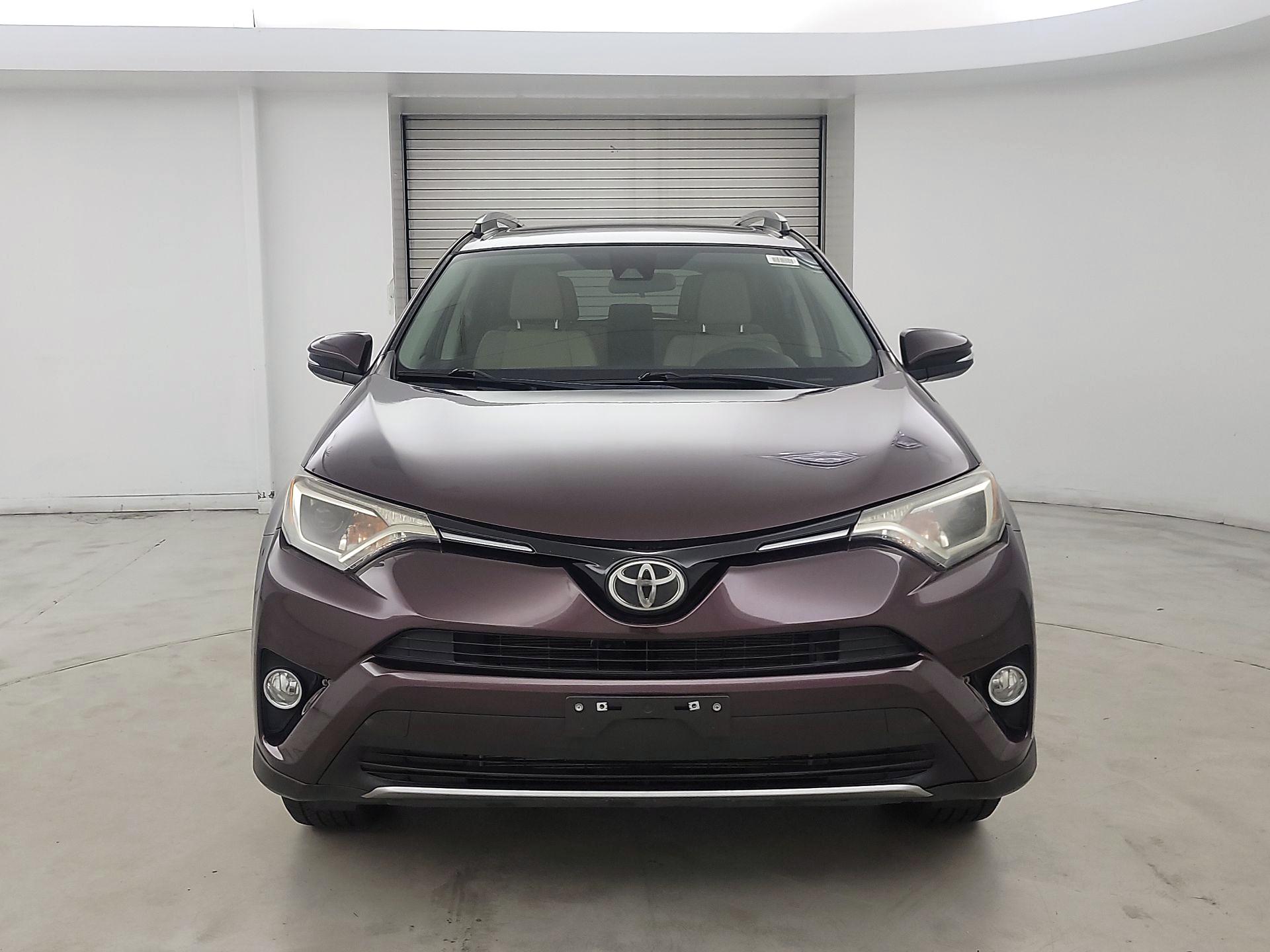 Thumbnail: 2017 Toyota RAV4 - 2