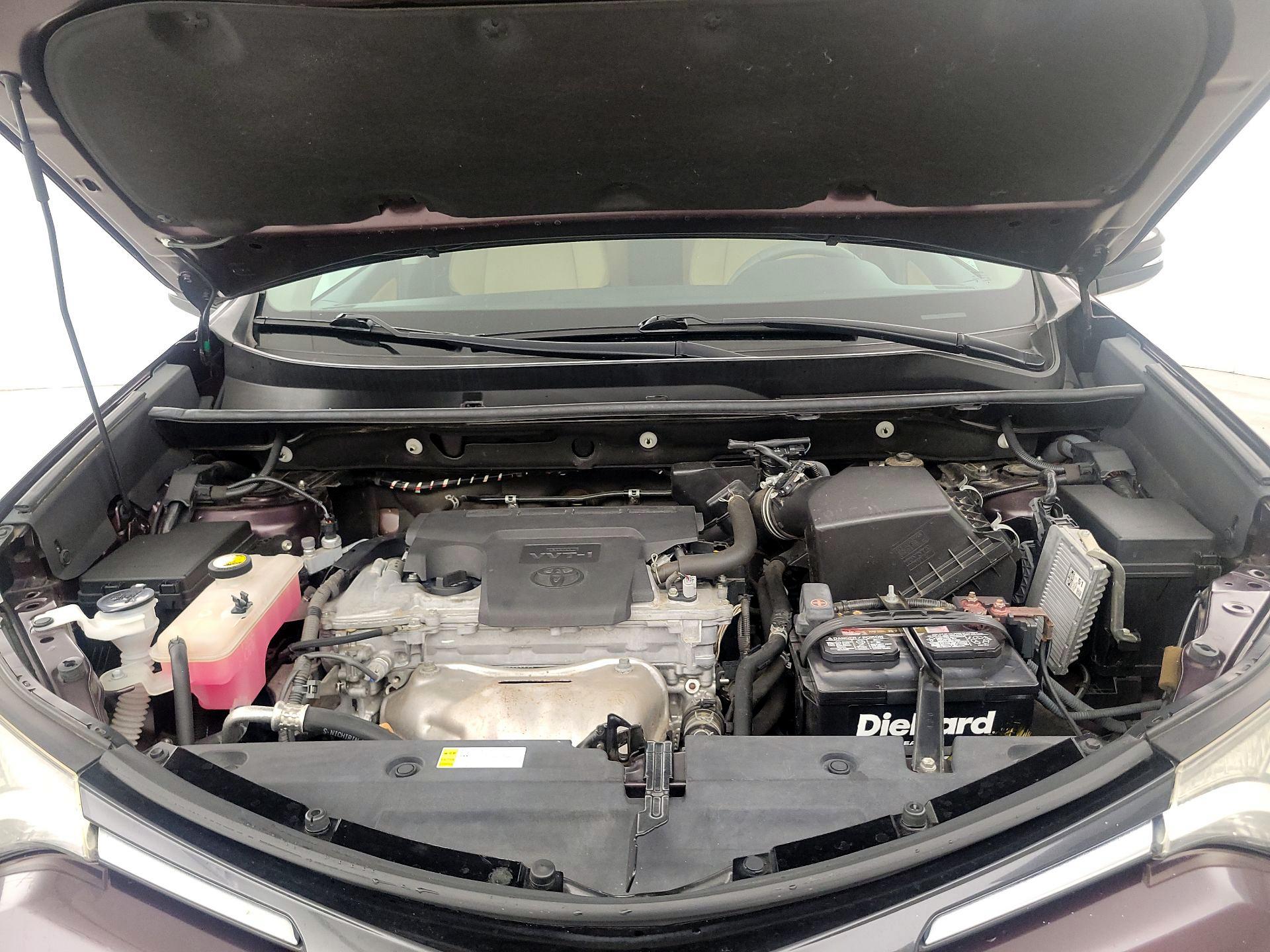 Thumbnail: 2017 Toyota RAV4 - 20