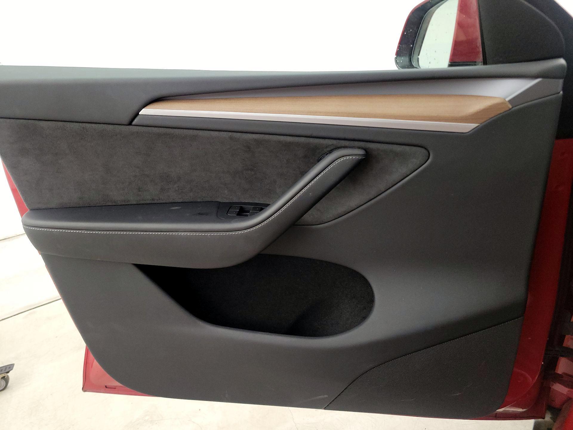 Thumbnail: 2023 Tesla Model Y - 12