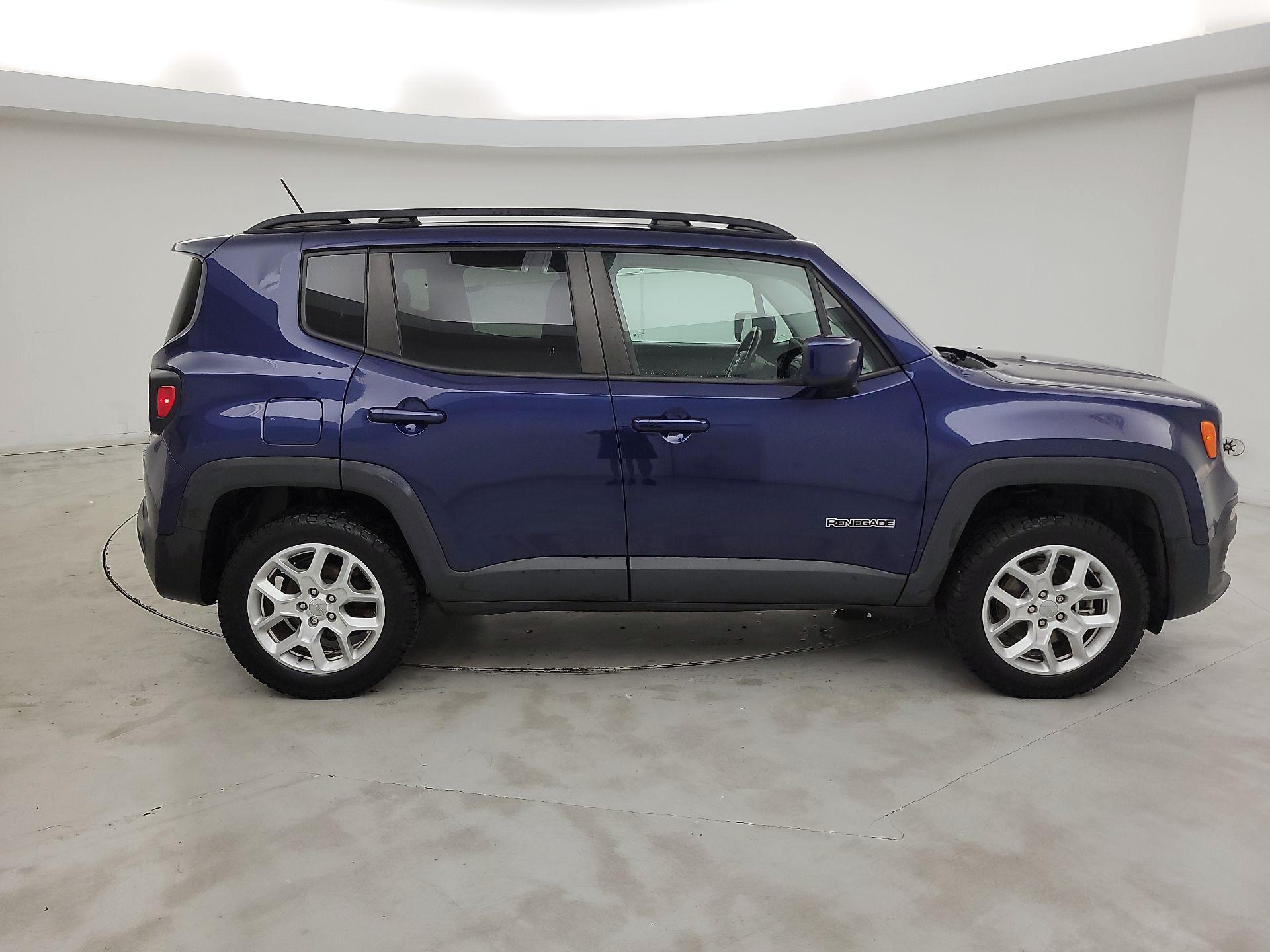 Thumbnail: 2016 Jeep Renegade - 4