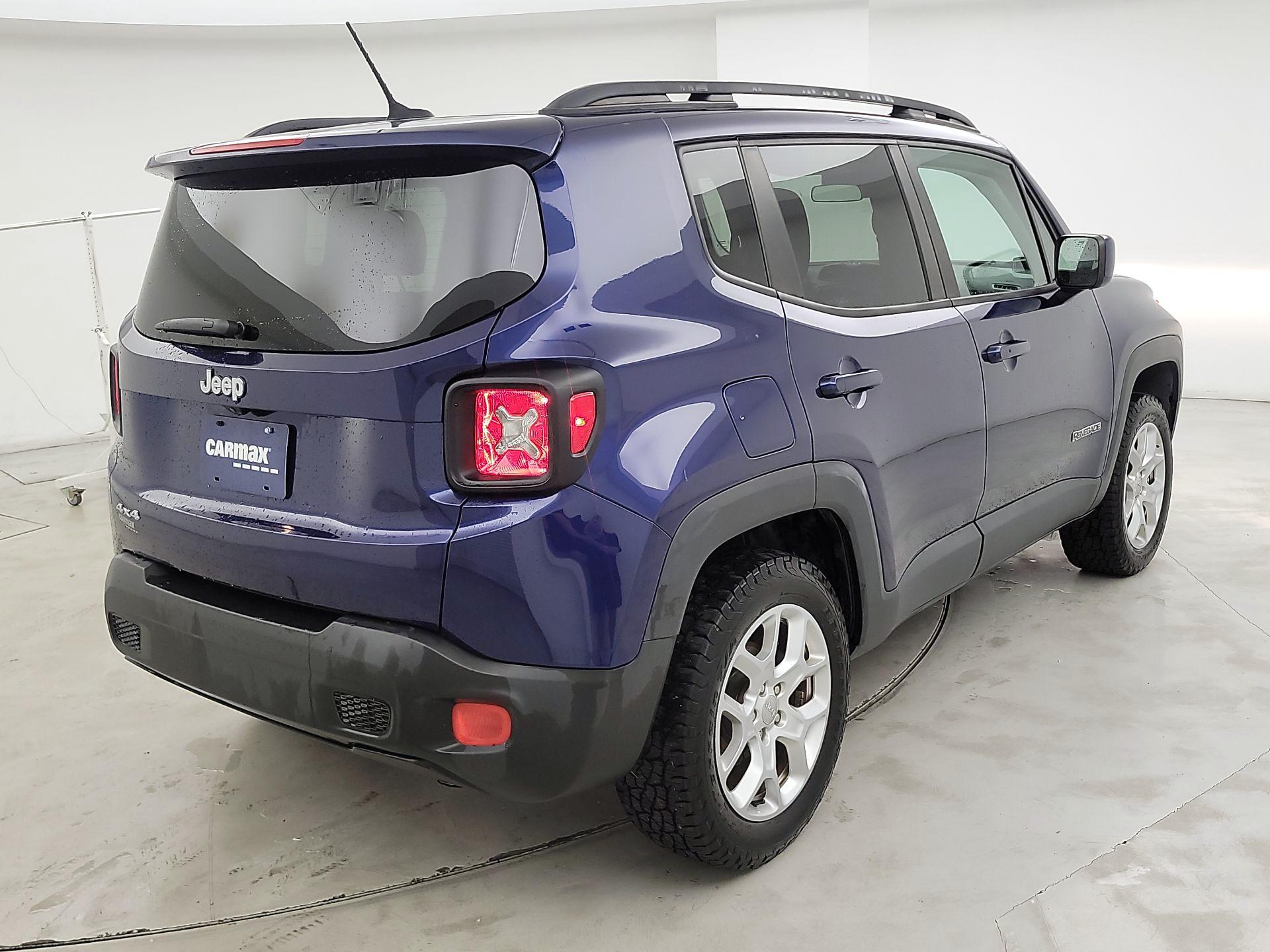 Thumbnail: 2016 Jeep Renegade - 5