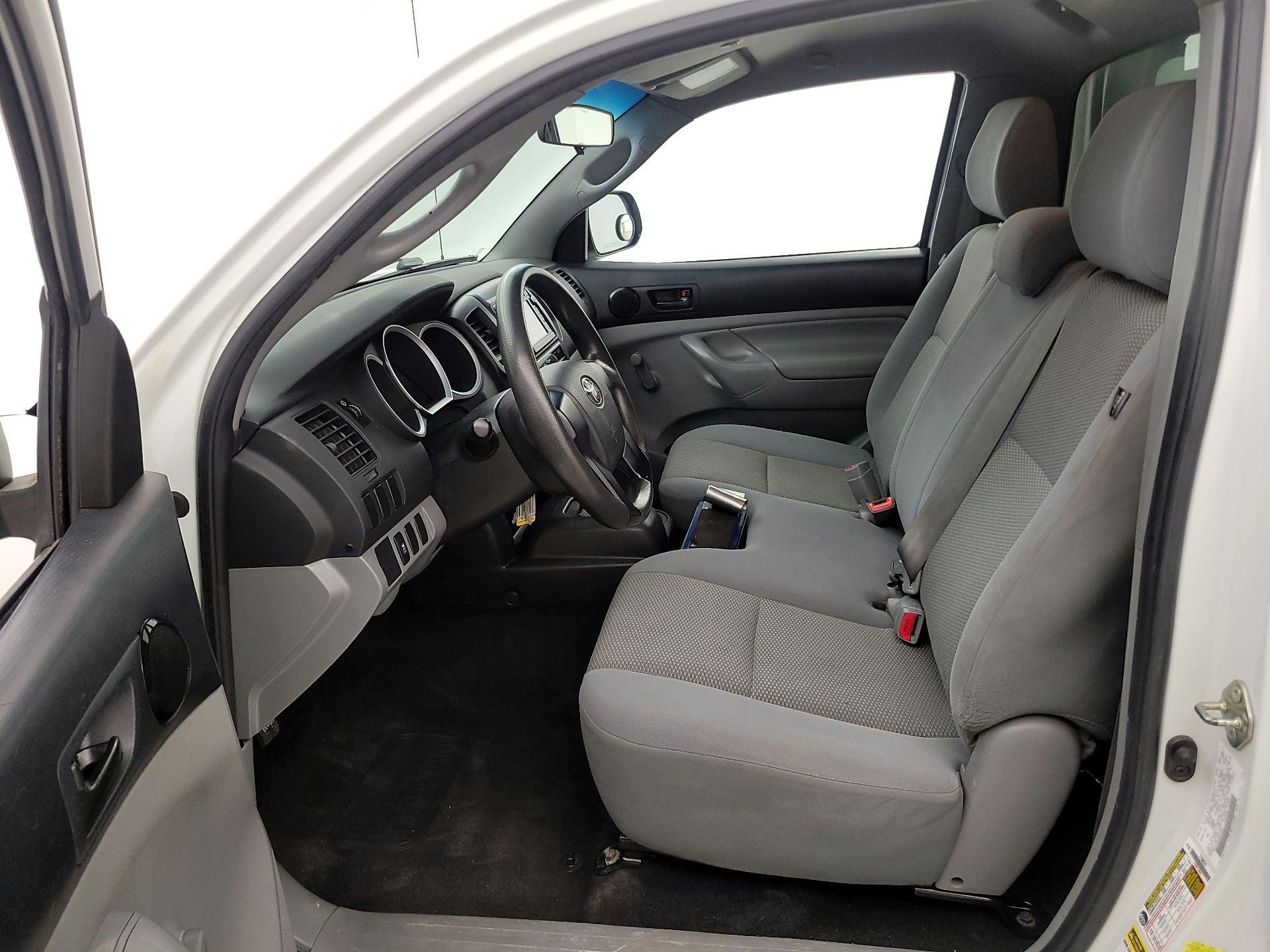 Thumbnail: 2014 Toyota Tacoma - 11
