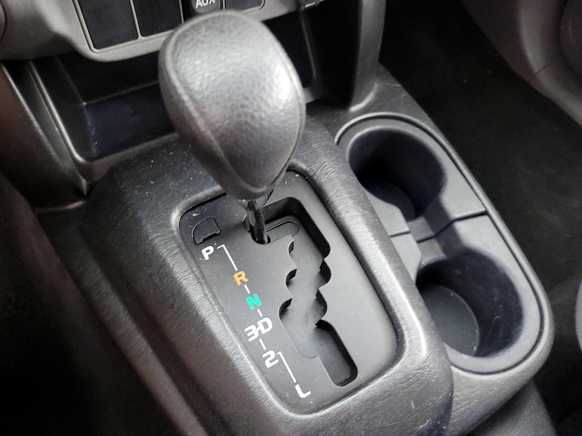 Thumbnail: 2014 Toyota Tacoma - 16