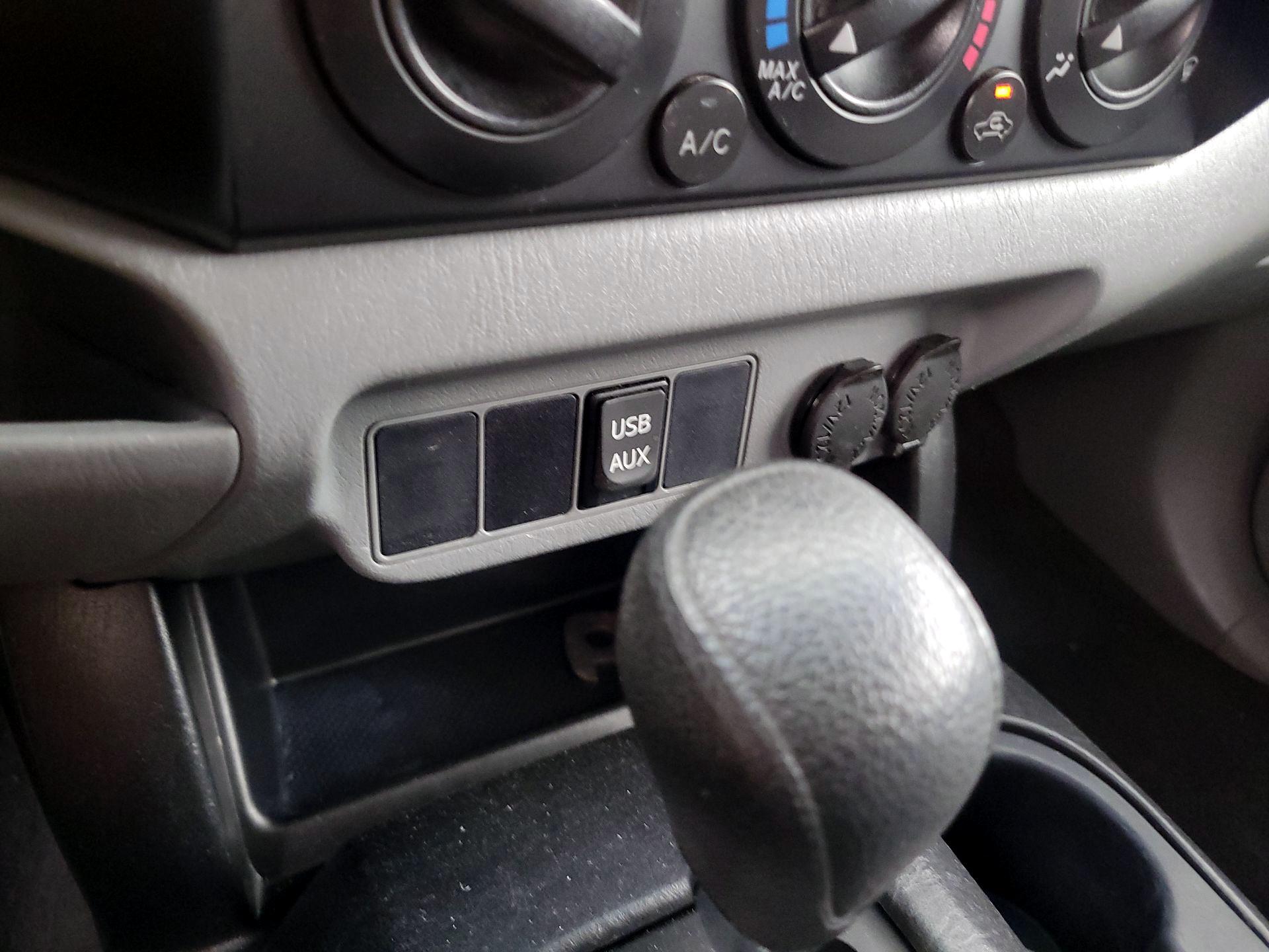 Thumbnail: 2014 Toyota Tacoma - 17