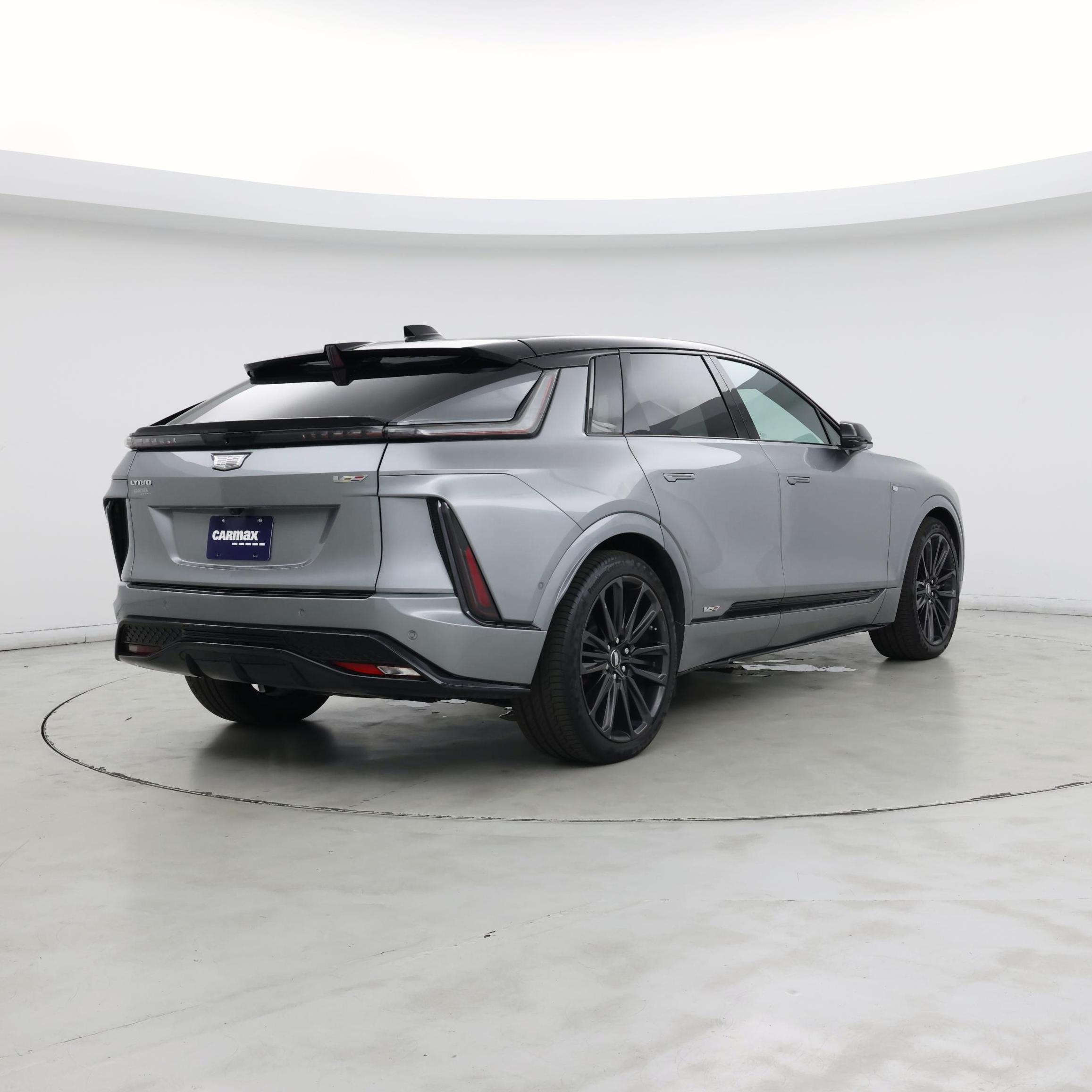 Thumbnail: 2026 Cadillac Lyriq - 8