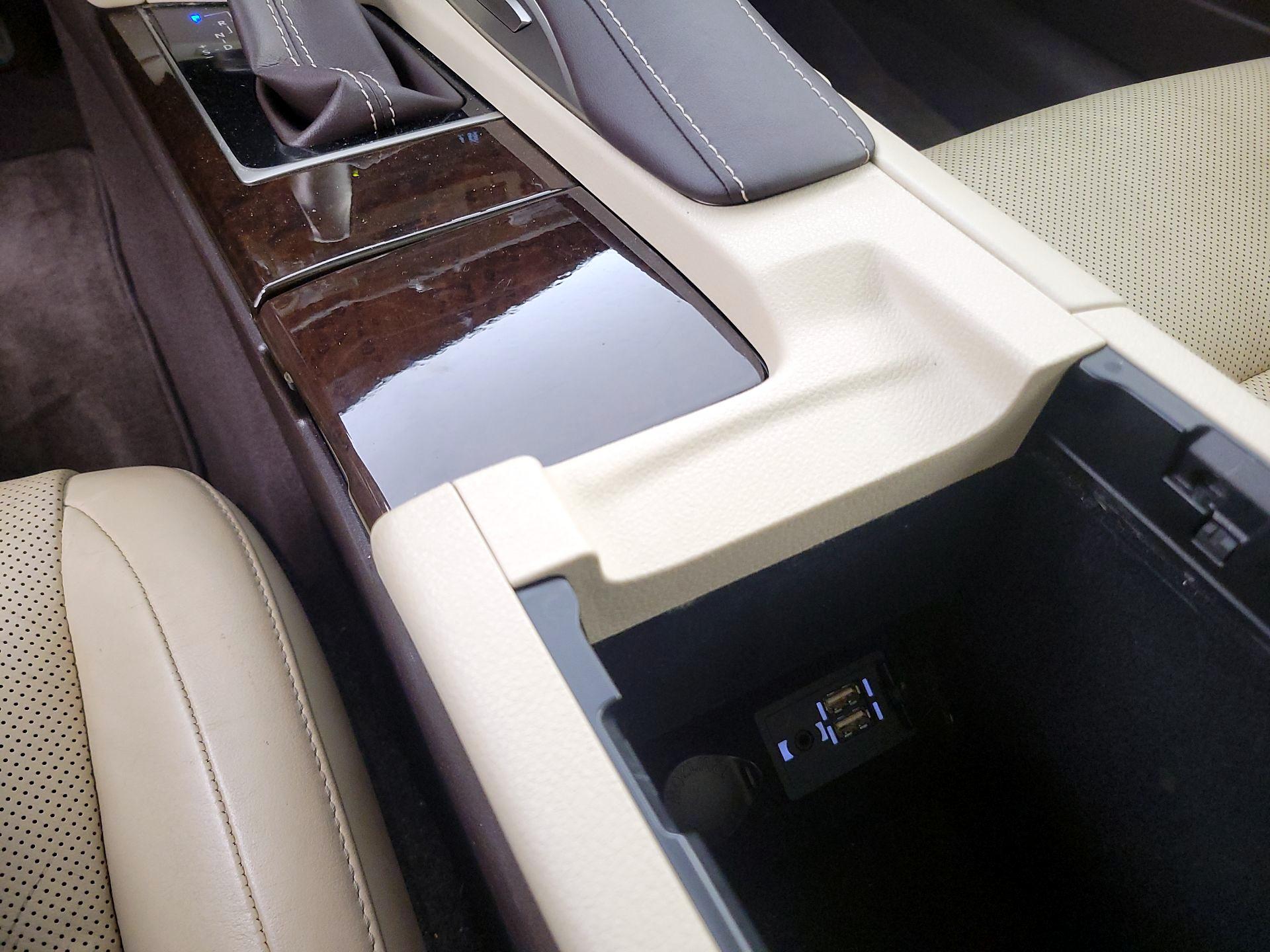 Thumbnail: 2016 Lexus ES - 17
