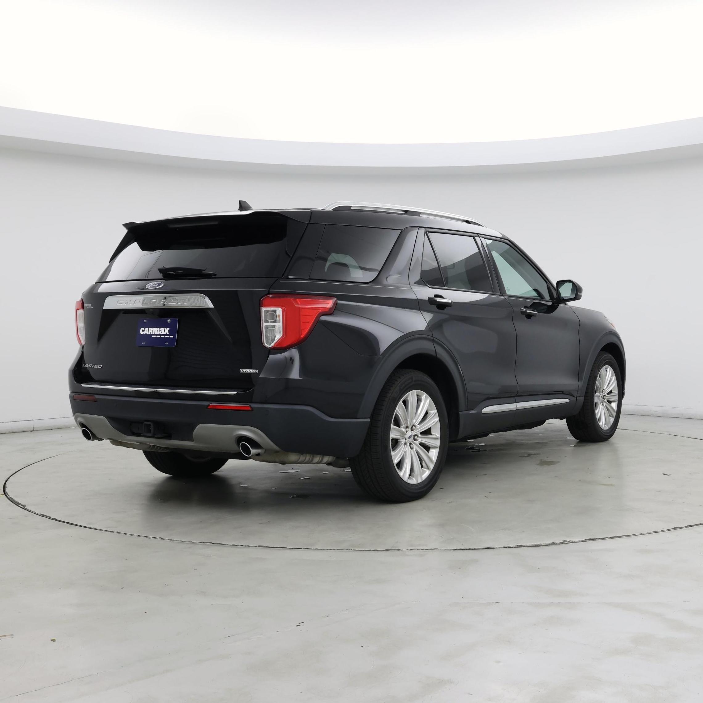 Thumbnail: 2021 Ford Explorer - 8