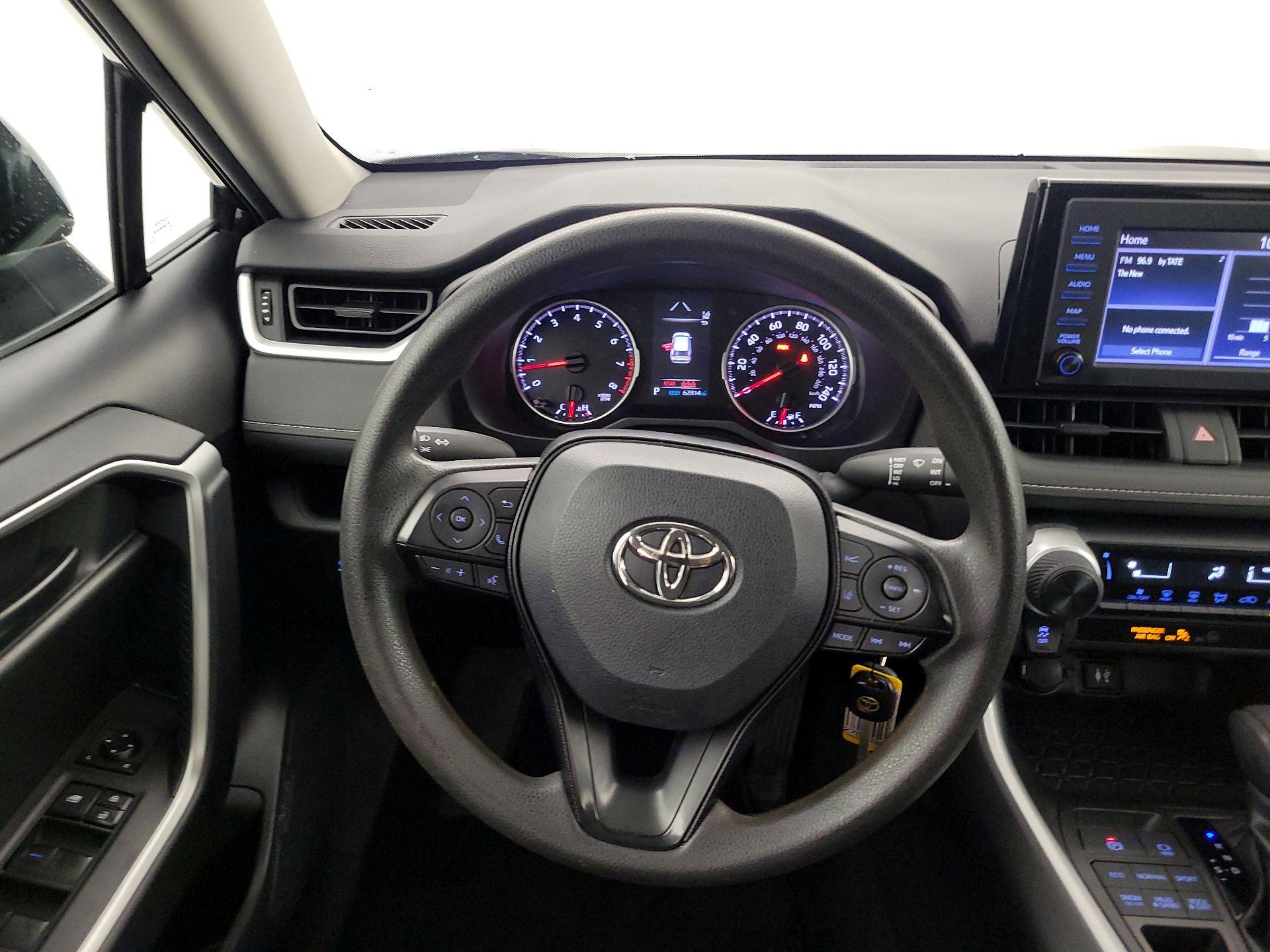 Thumbnail: 2019 Toyota RAV4 - 10