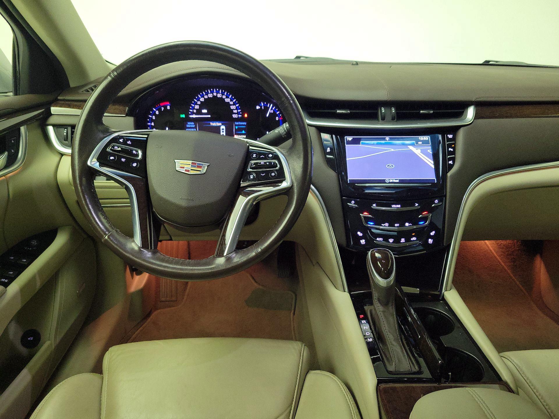 Thumbnail: 2016 Cadillac XTS - 10