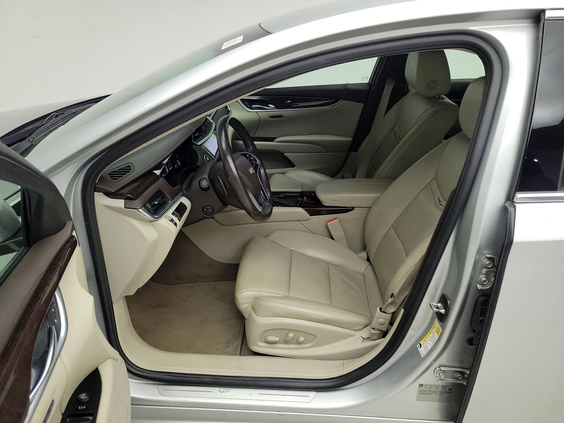 Thumbnail: 2016 Cadillac XTS - 11