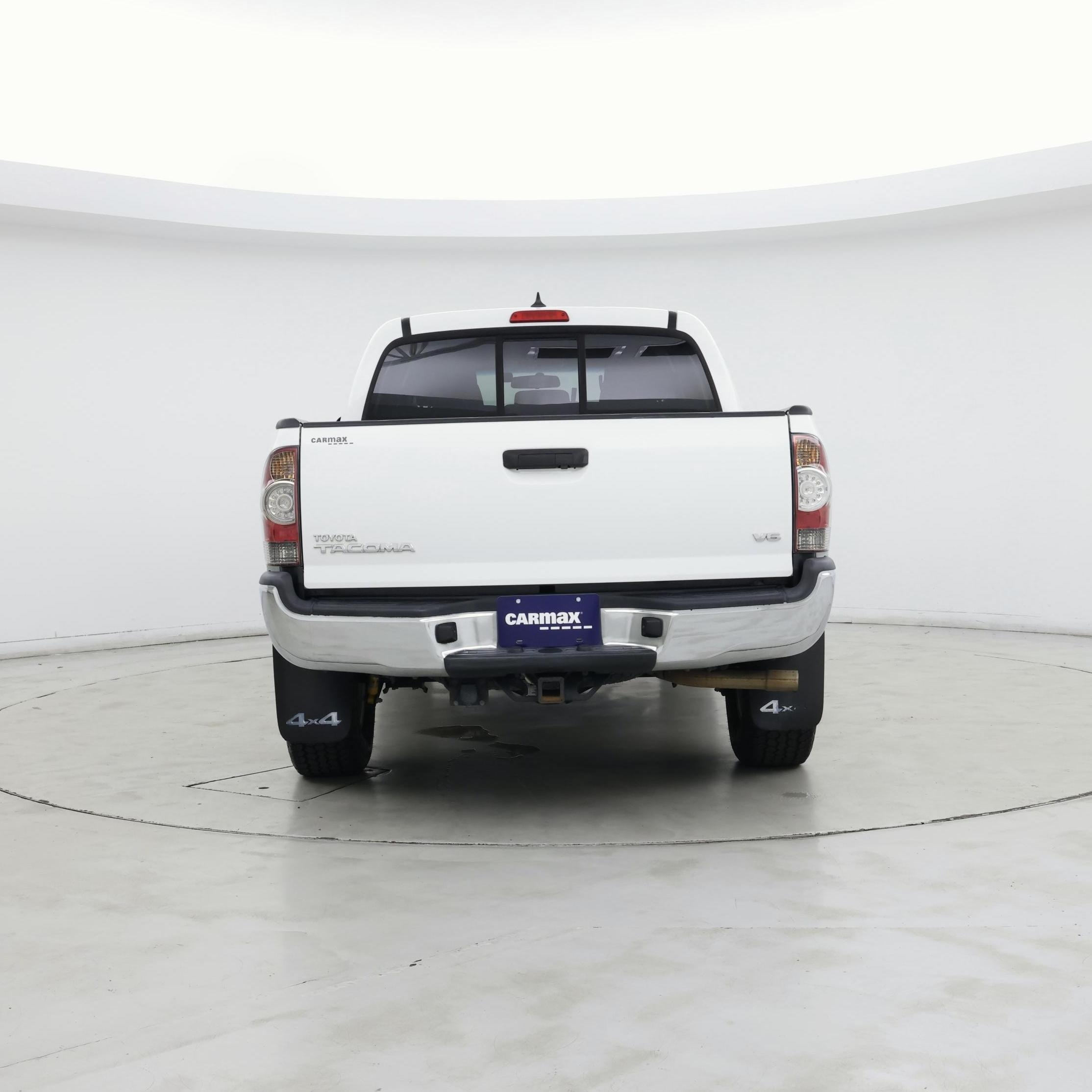 Thumbnail: 2015 Toyota Tacoma - 6