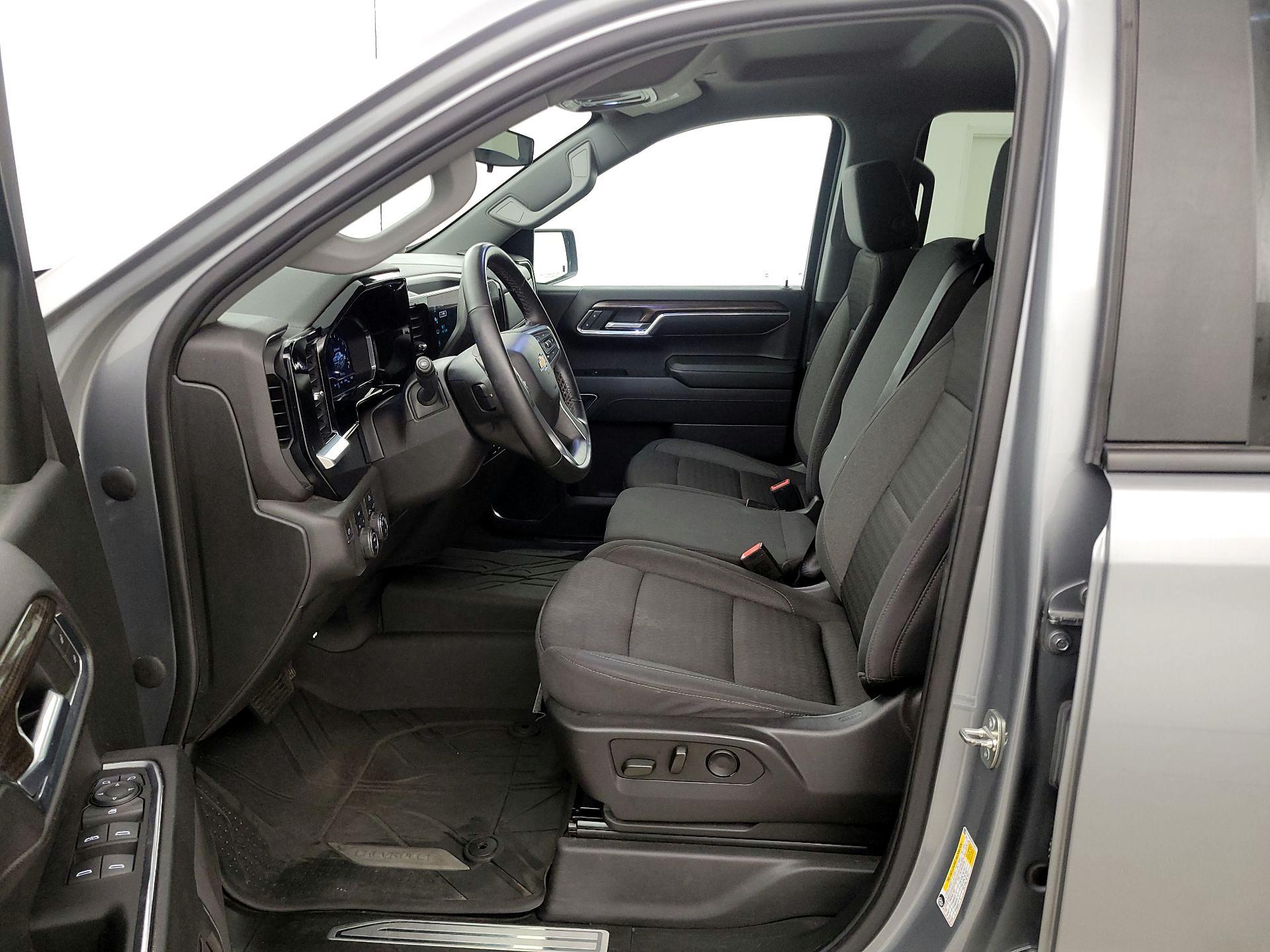 Thumbnail: 2023 Chevrolet Silverado 1500 - 11