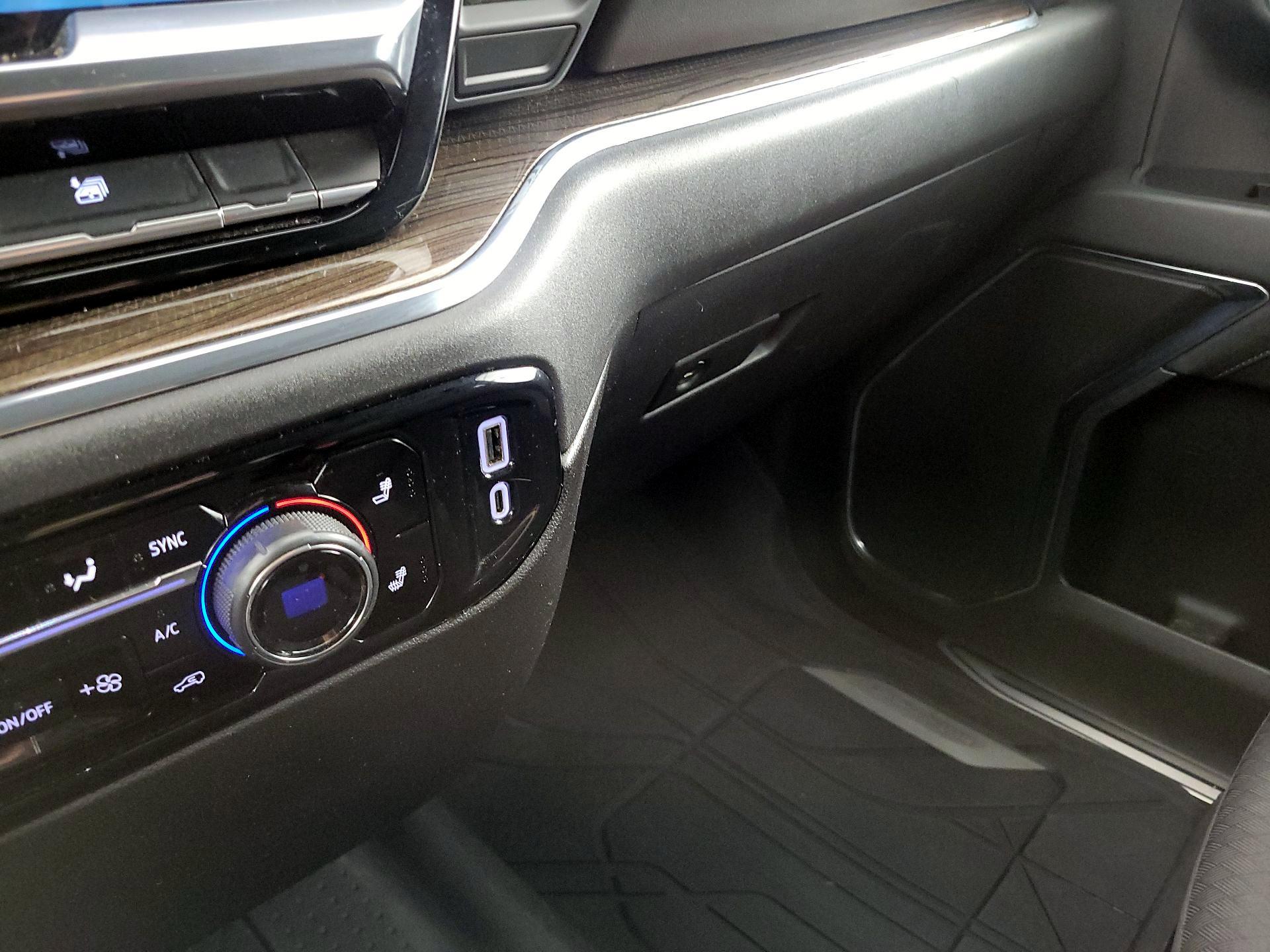 Thumbnail: 2023 Chevrolet Silverado 1500 - 18