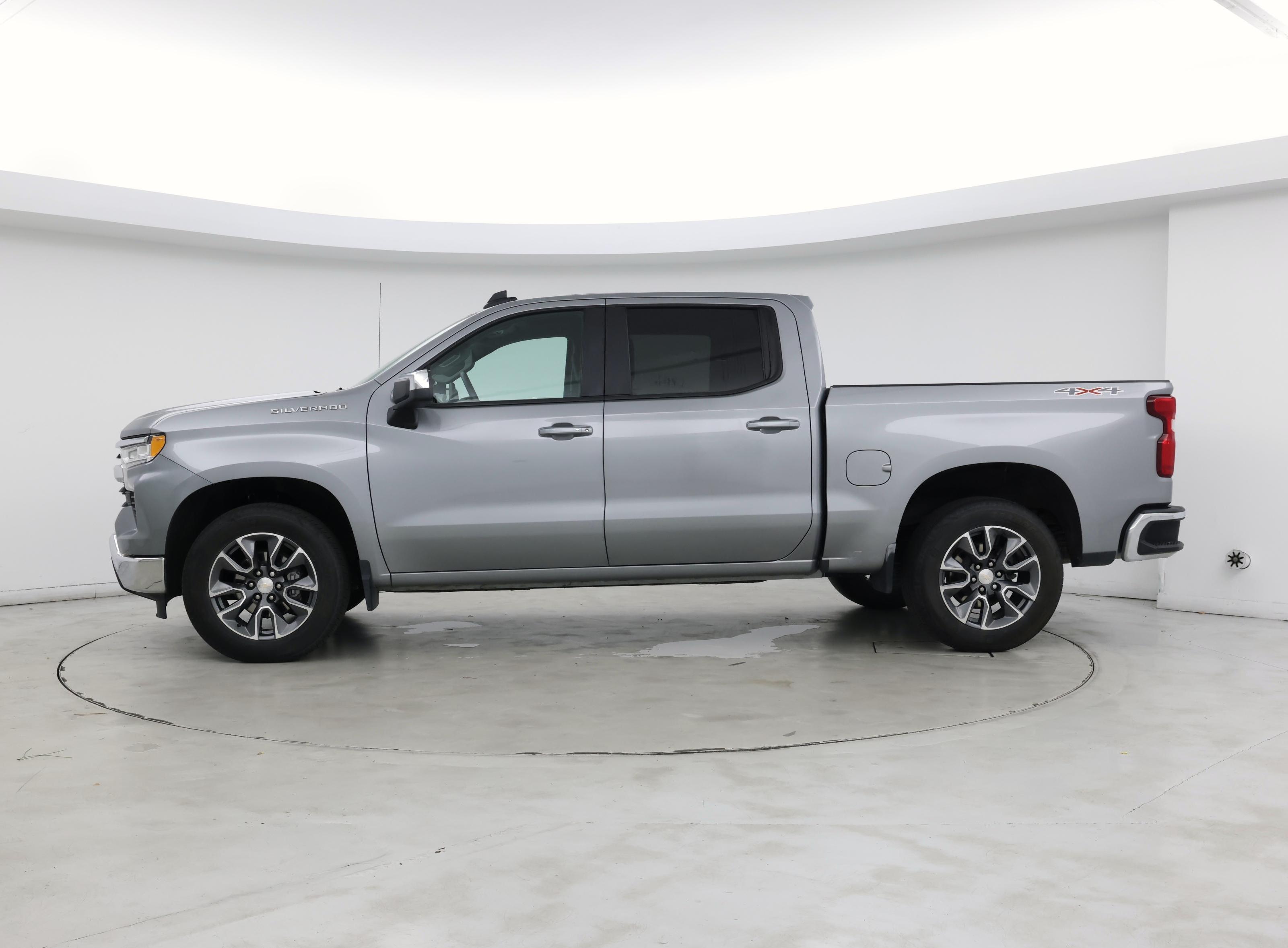 Thumbnail: 2023 Chevrolet Silverado 1500 - 3