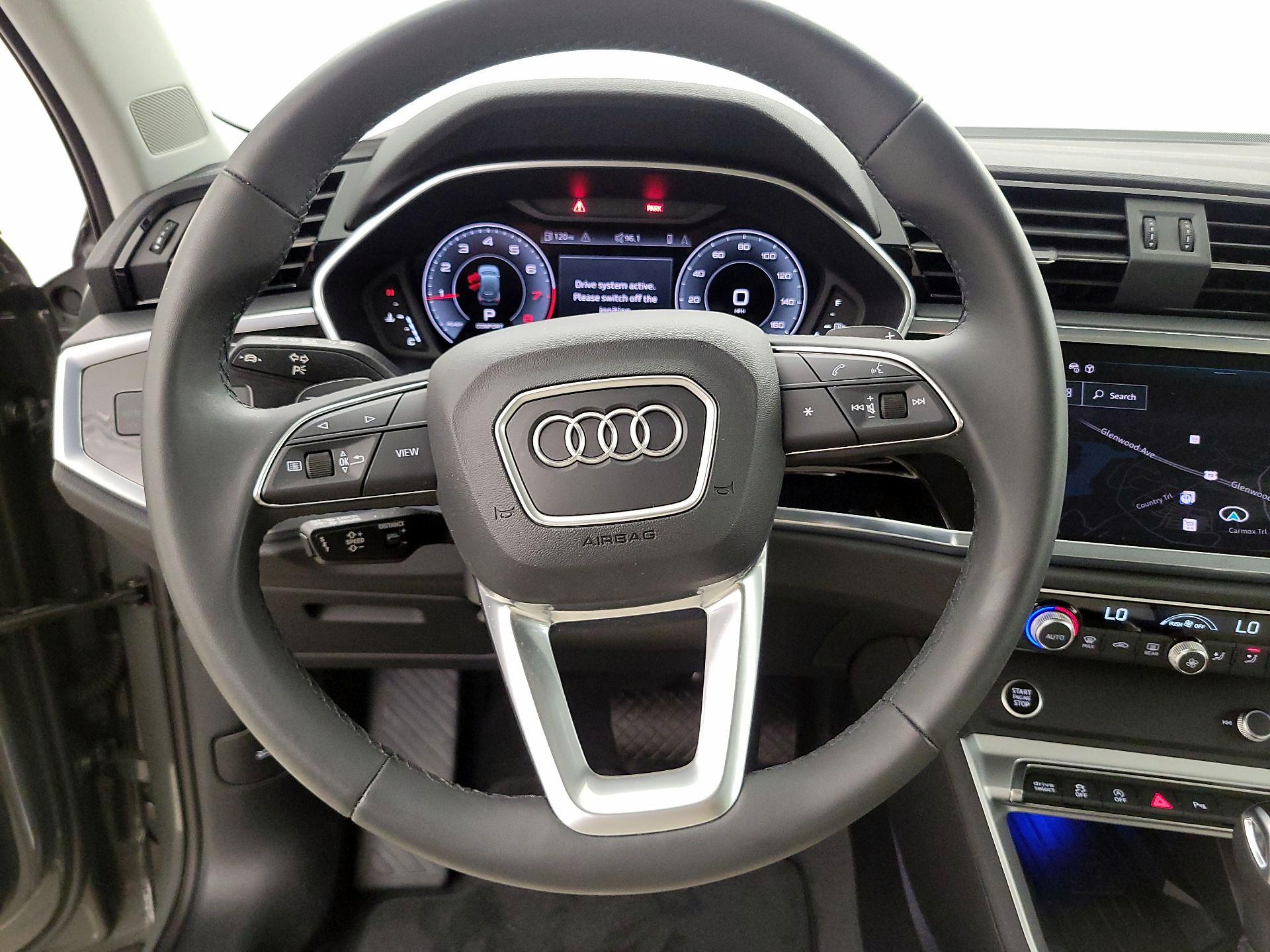Thumbnail: 2024 Audi Q3 - 10
