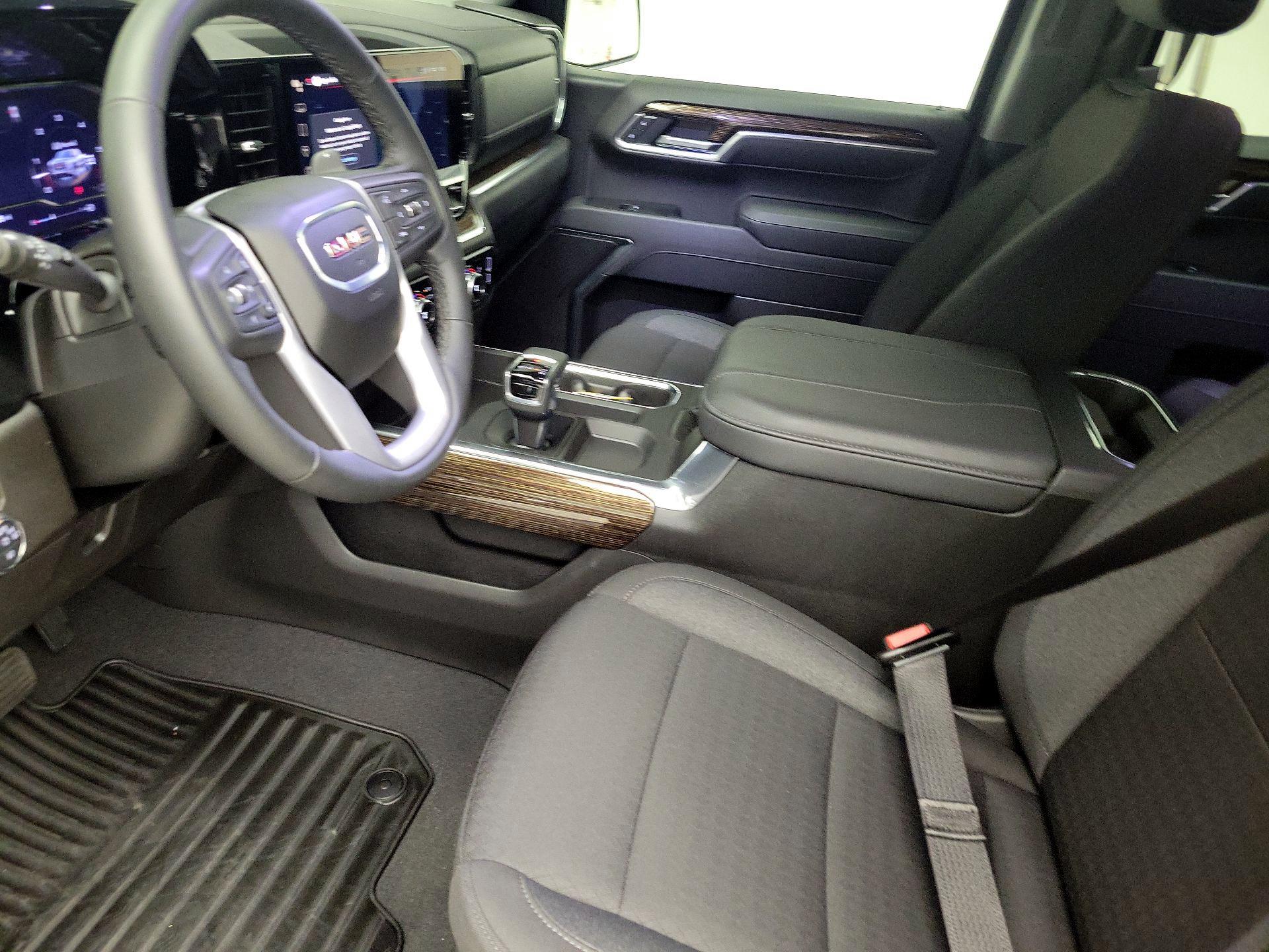 Thumbnail: 2025 GMC Sierra 1500 - 11