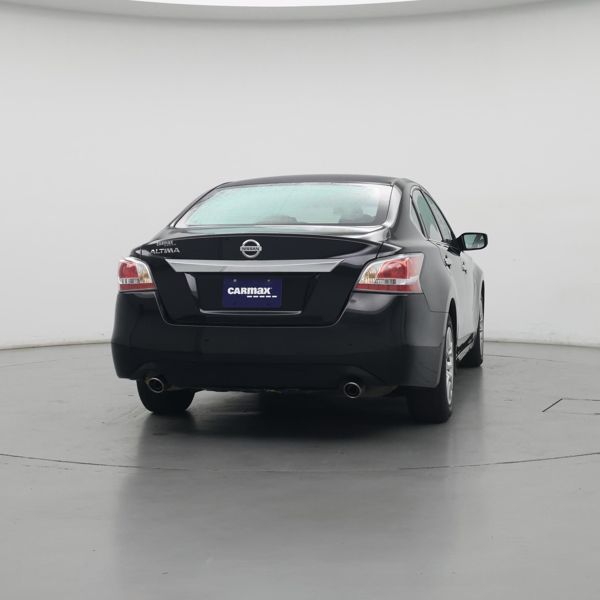 Thumbnail: 2015 Nissan Altima - 4