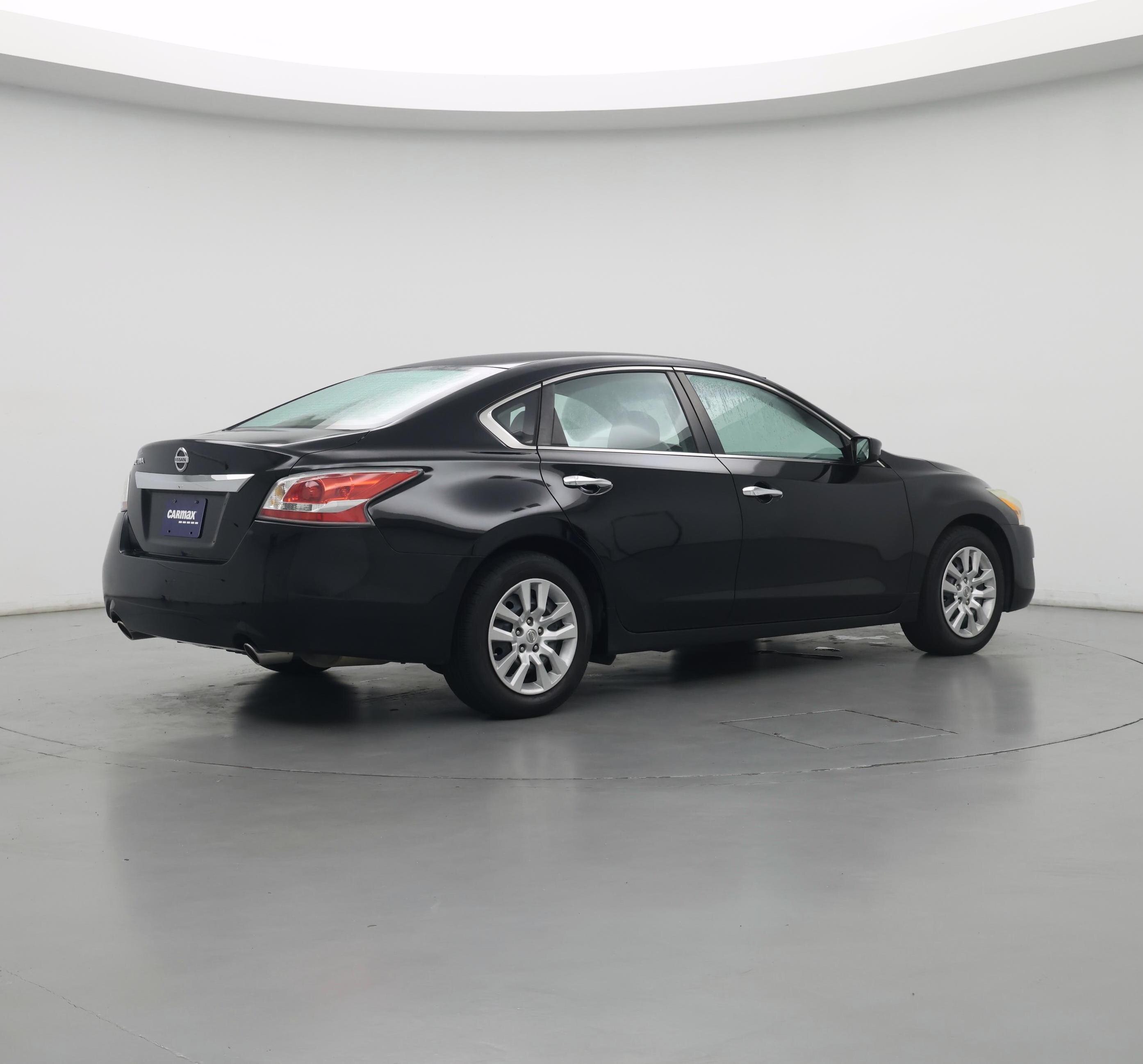 Thumbnail: 2015 Nissan Altima - 6