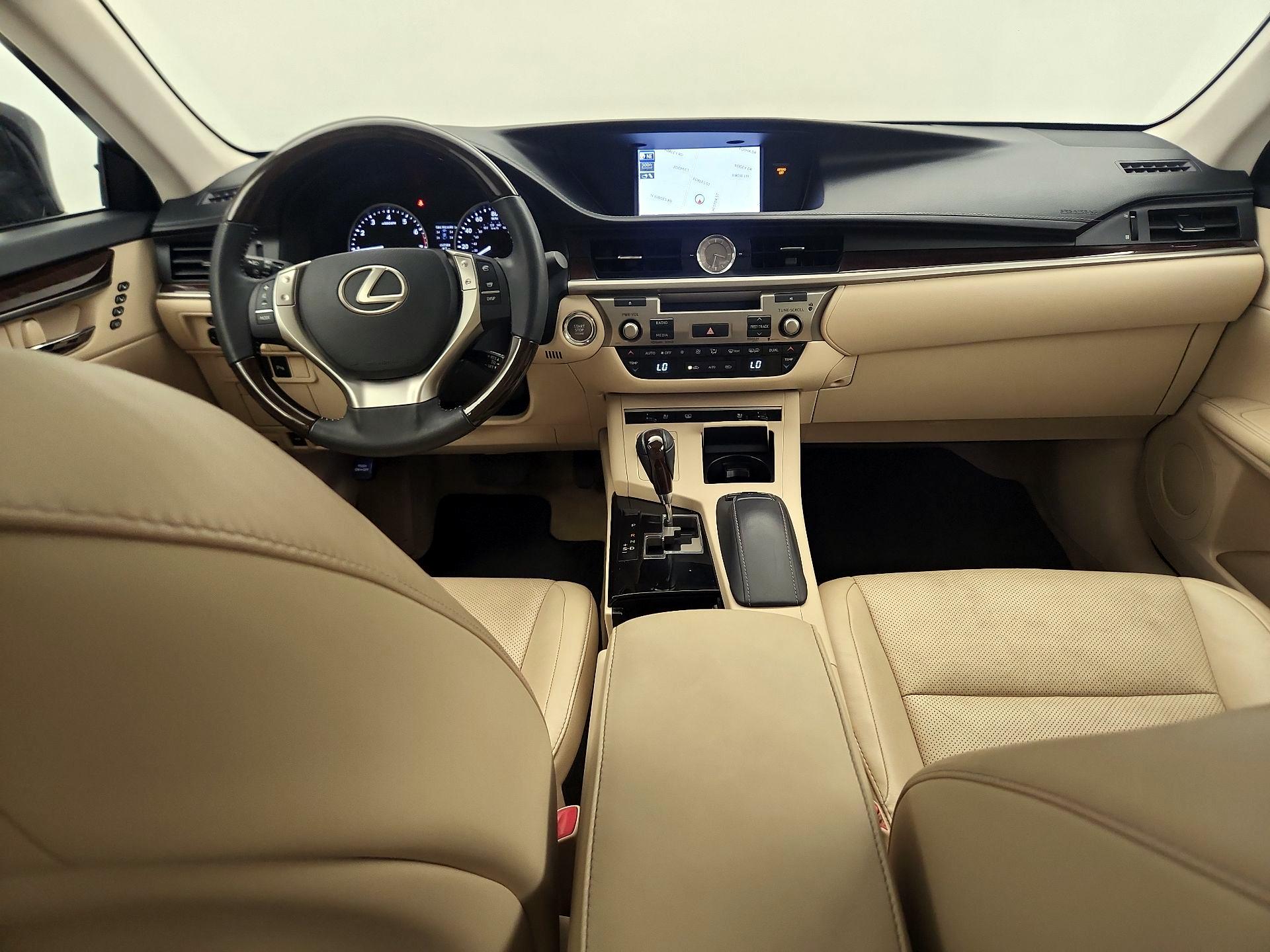 Thumbnail: 2014 Lexus ES - 9