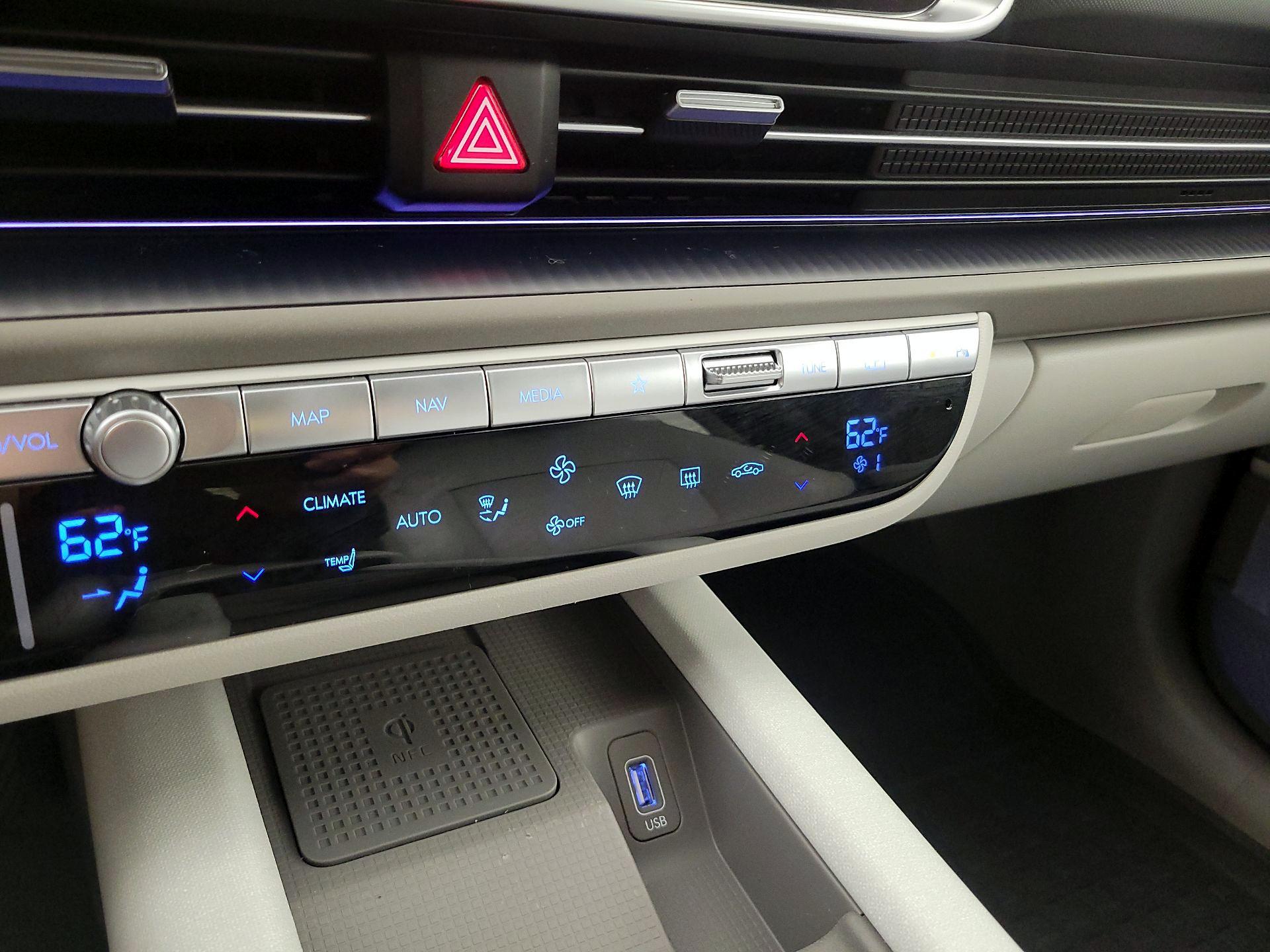 Thumbnail: 2023 Hyundai Ioniq 6 - 17
