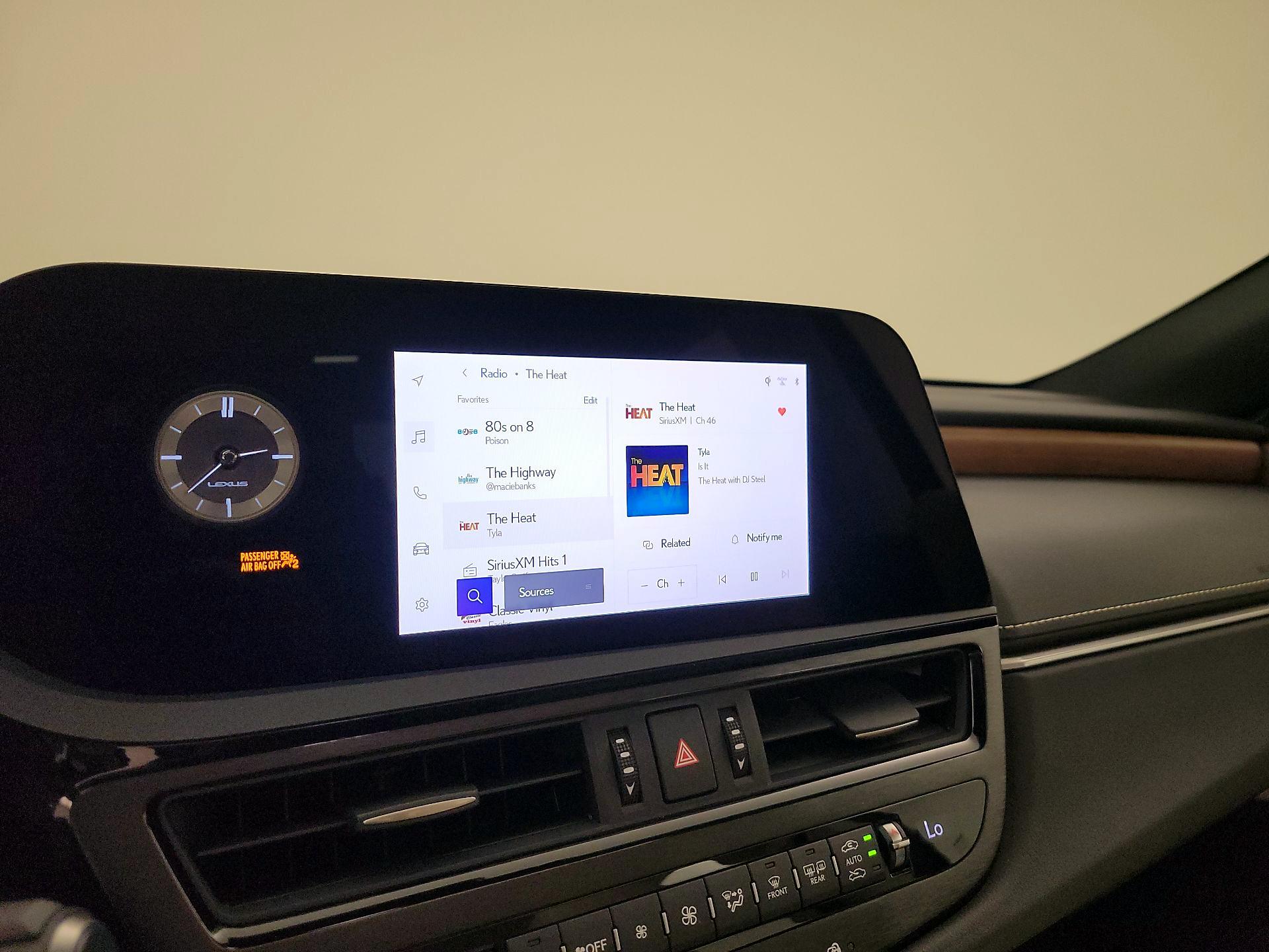 Thumbnail: 2024 Lexus ES - 14